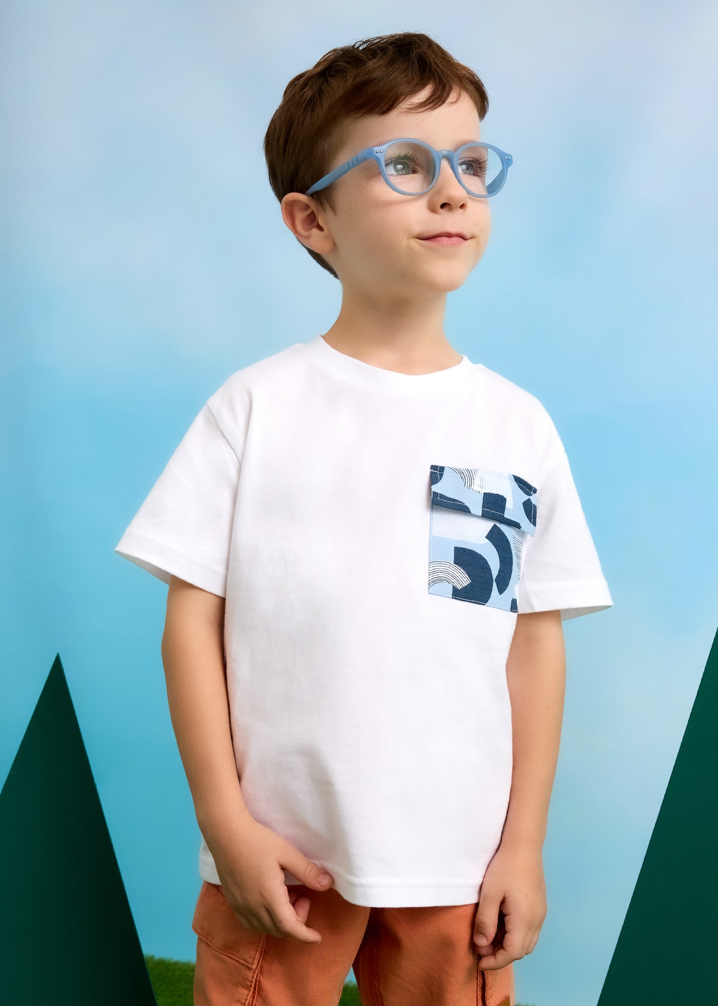 Playera bolsillo estampado niño