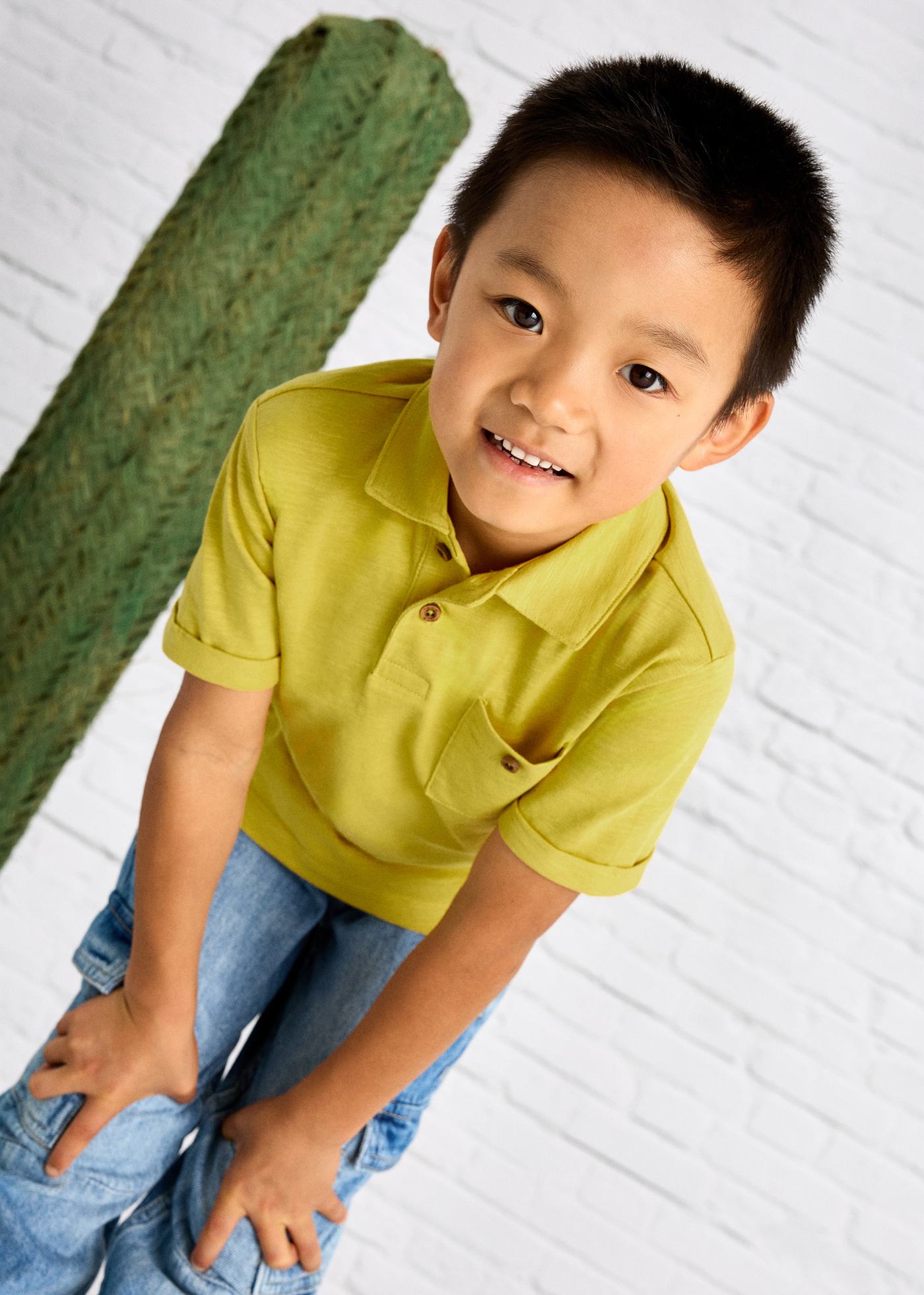 Boy lightweight fabric polo shirt with pocket