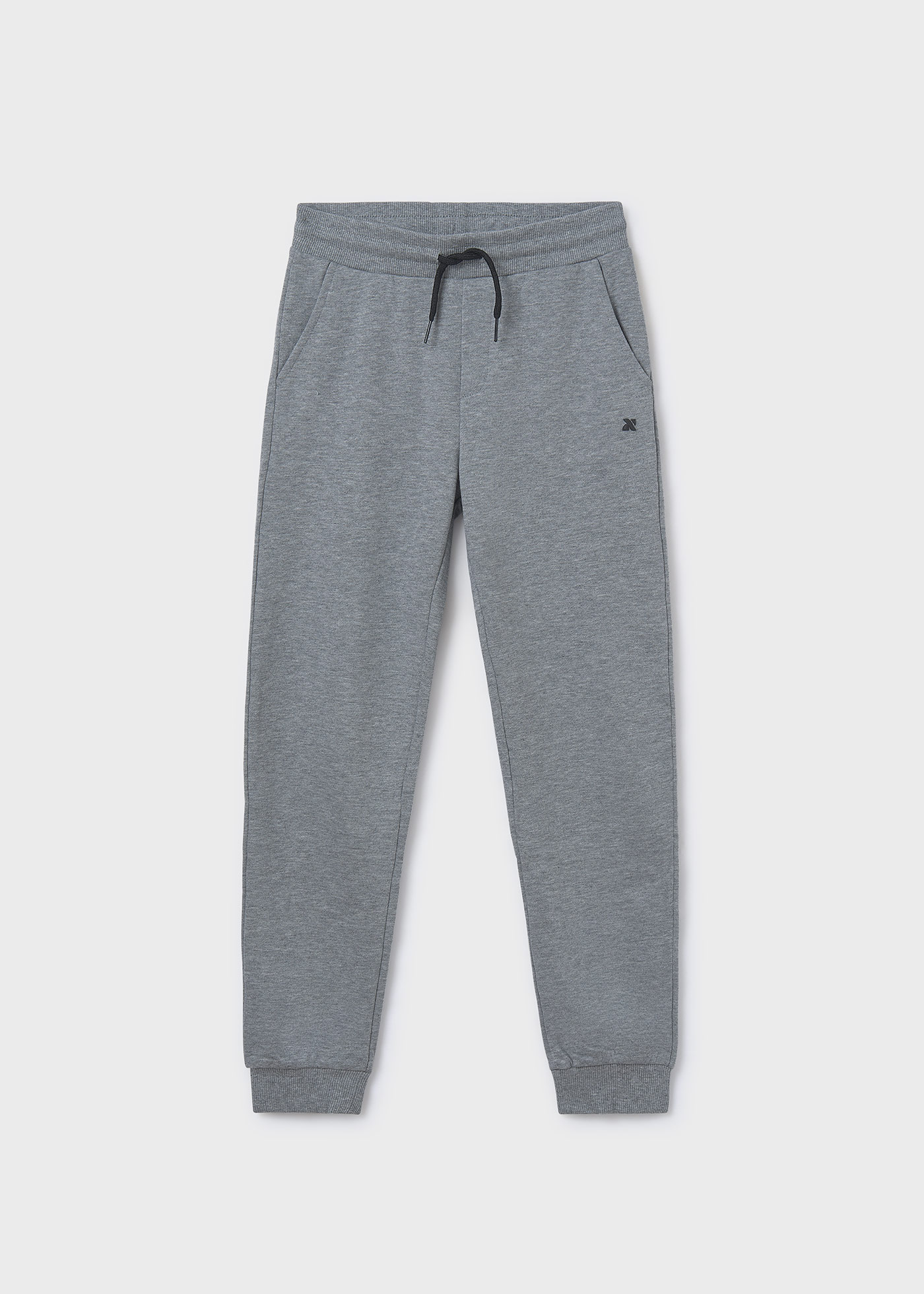 Pantalón deportivo básico chico