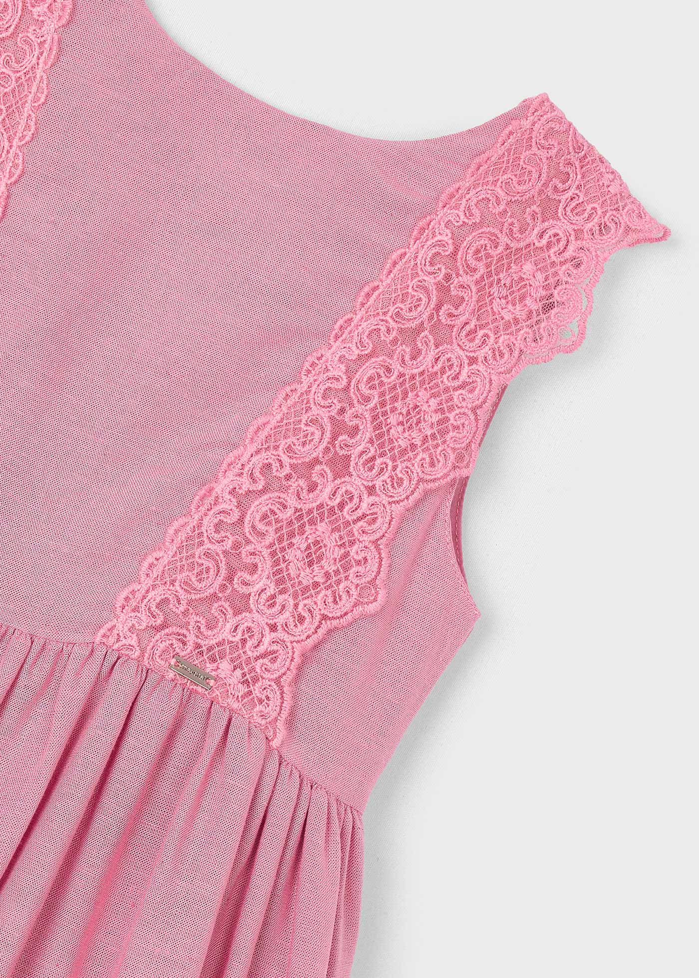 Girl embroidered detail linen dress