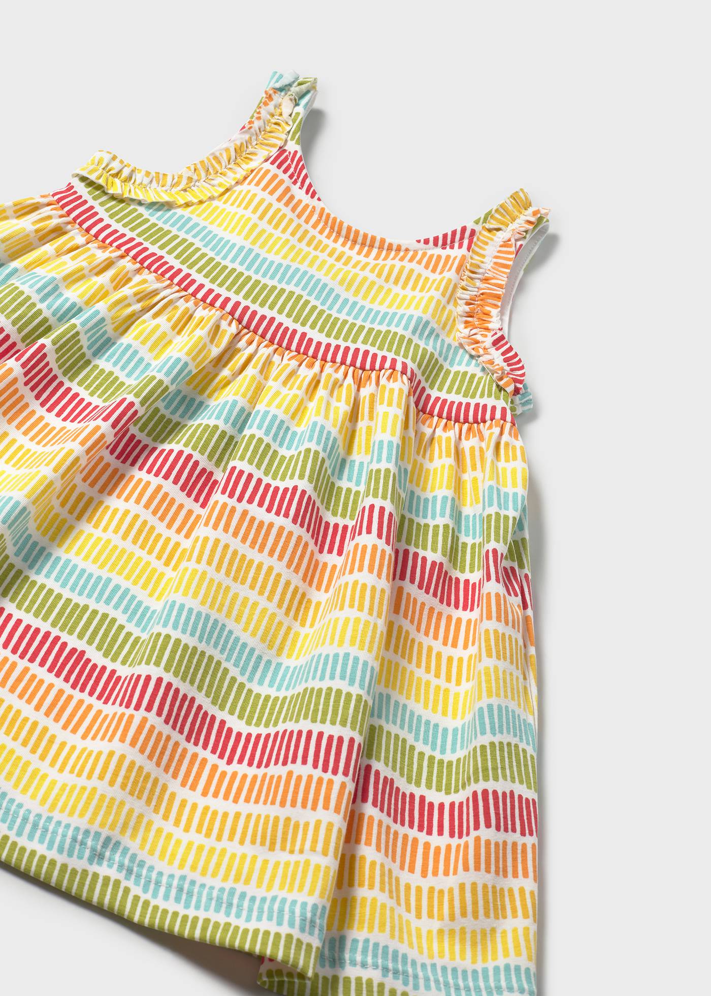 Vestido com tapa fraldas bebé