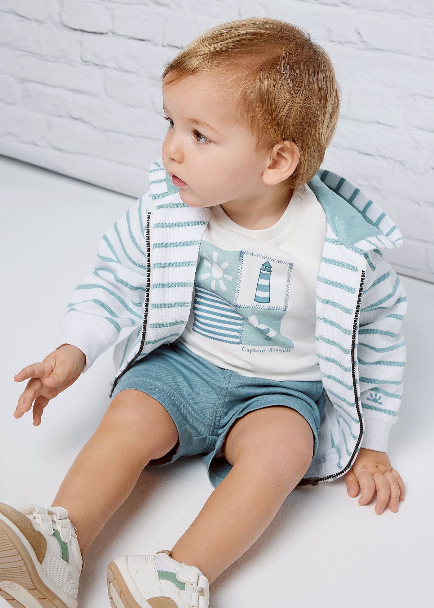 Tricou aplicatie bebe