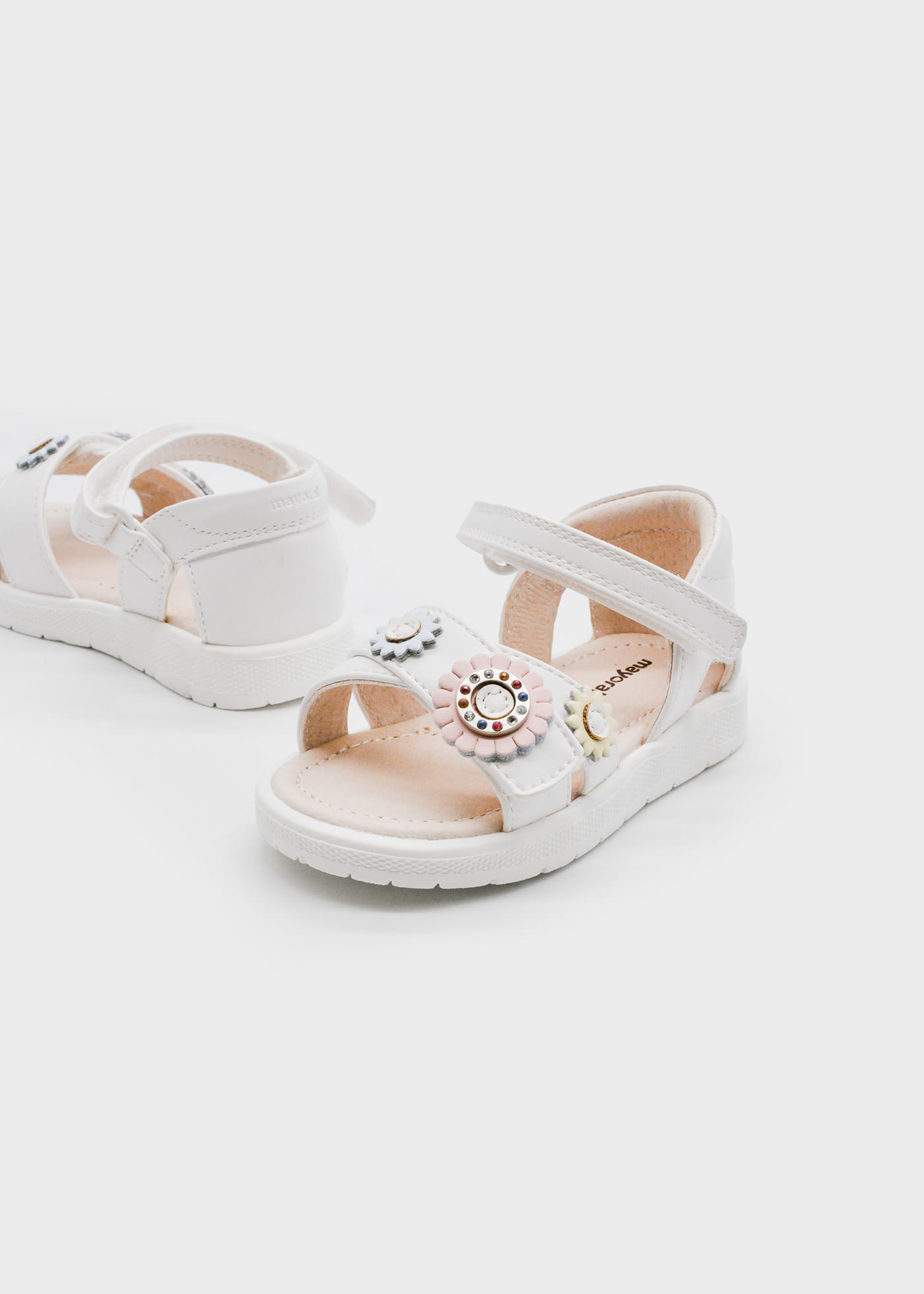 Sandales à fleurs bébé