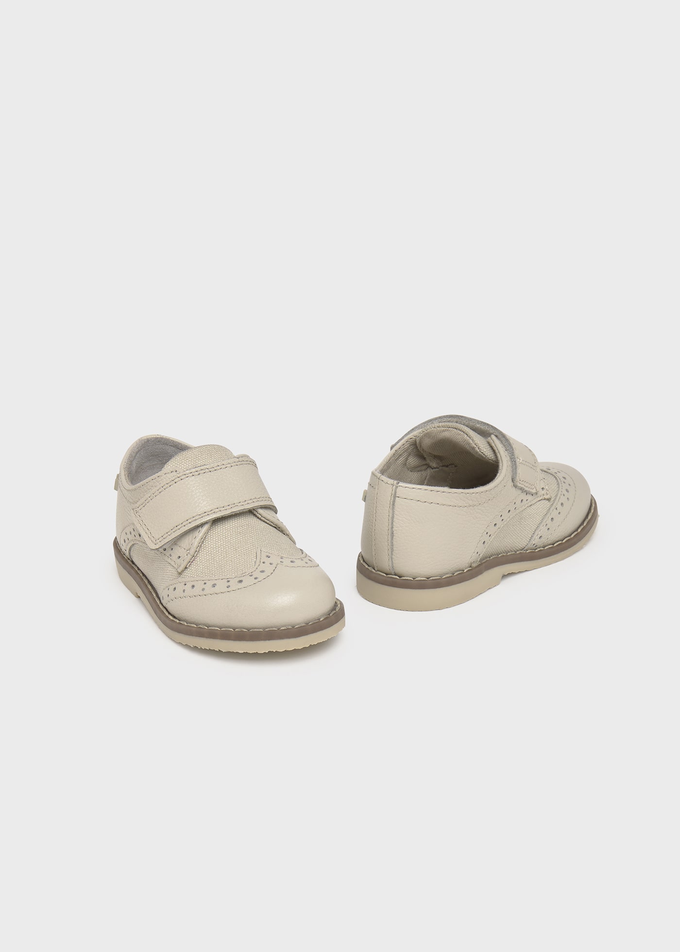 Sapato velcro pele bebé