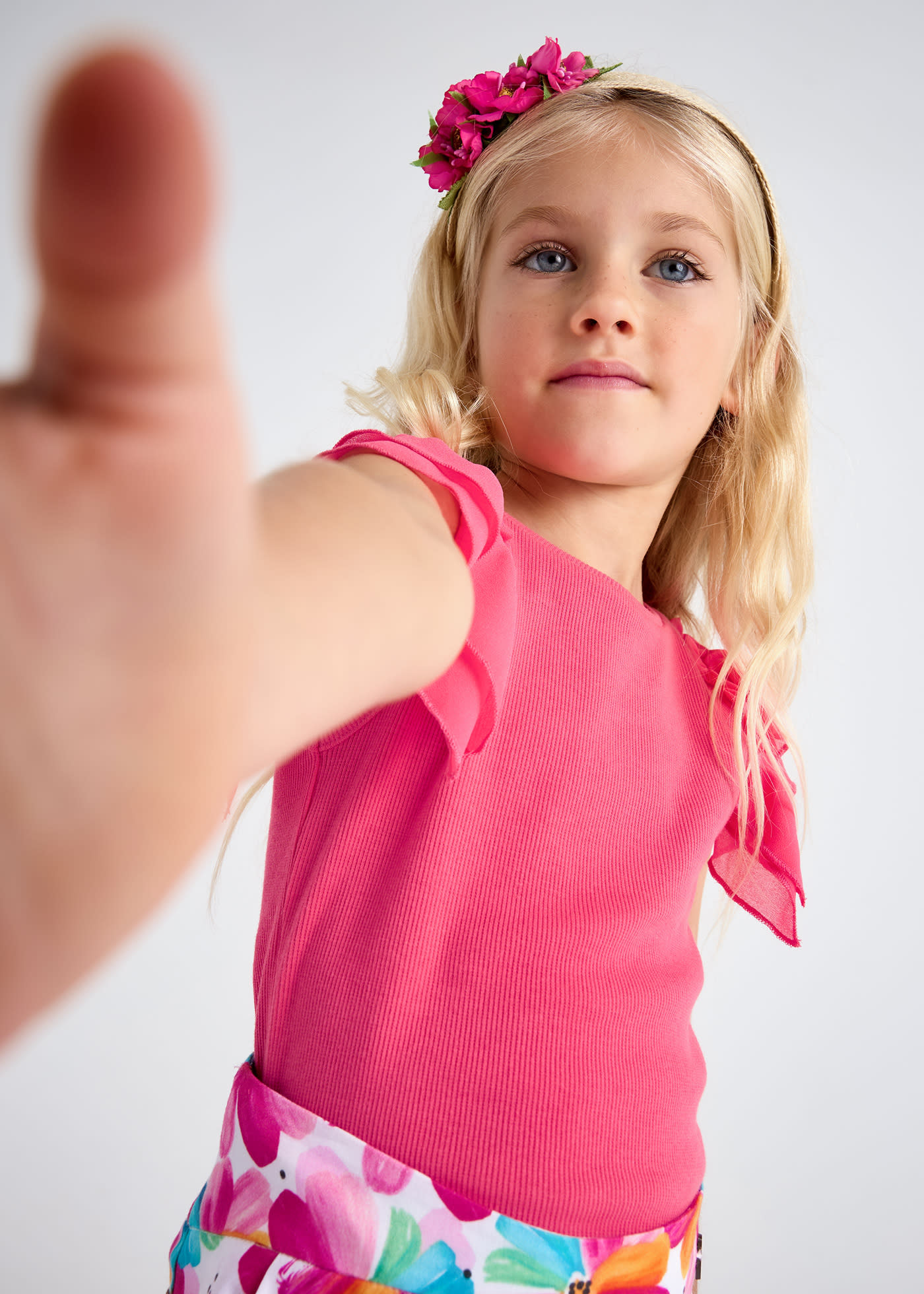 Camiseta volantes gasa niña