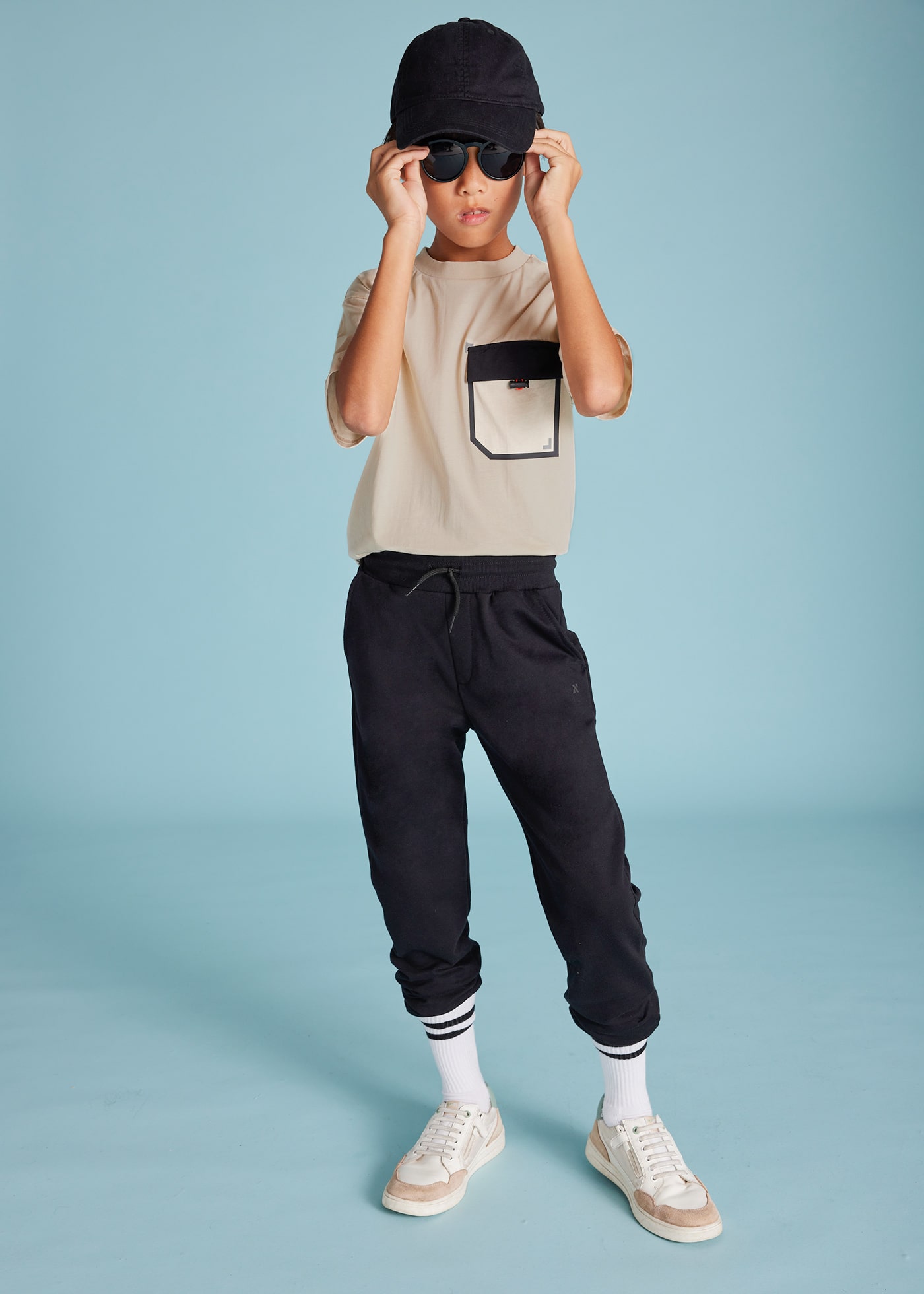 Boy basic sporty trousers