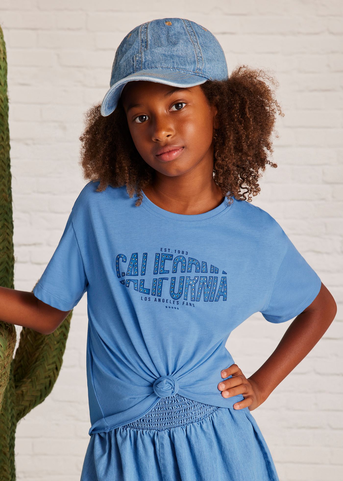 Tricou litere fata