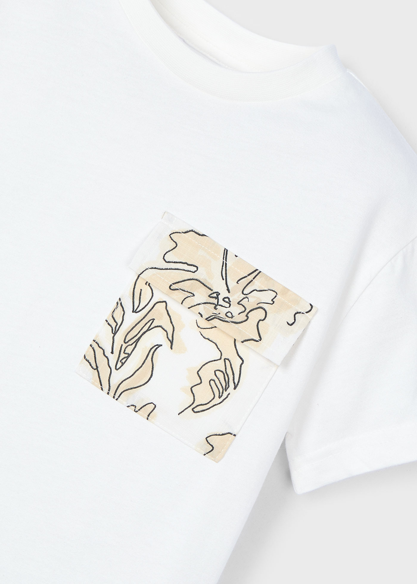 T-shirt bolso estampado menino