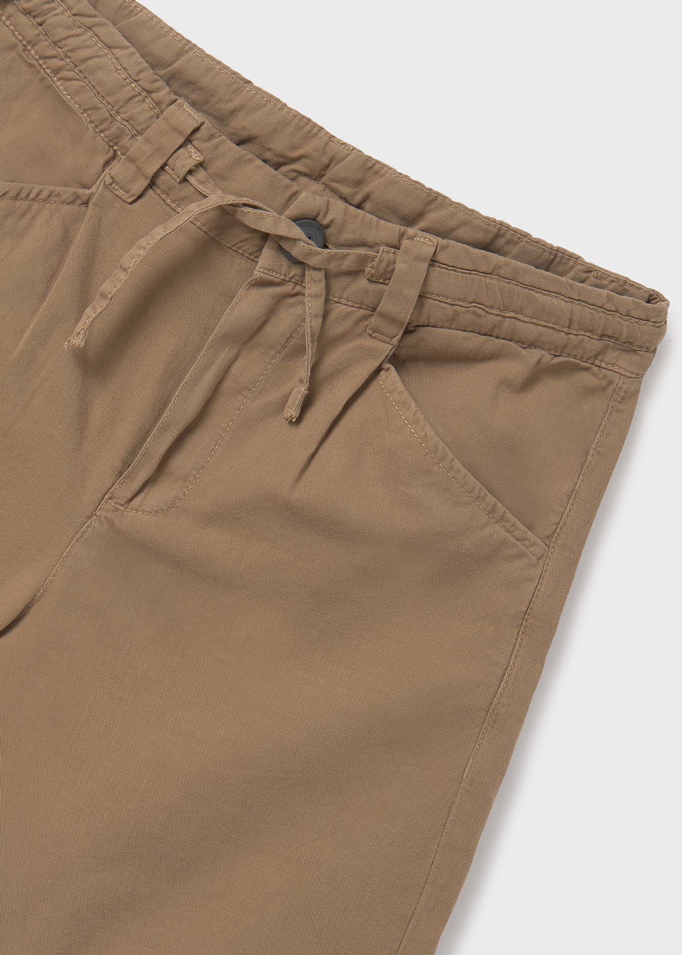 Chino Bermudas lockersitzend Teenager Jungen