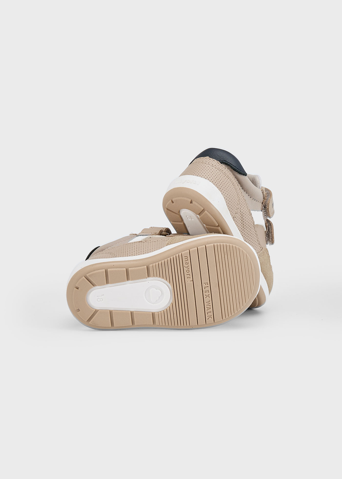 Buty sportowe skórzane dla niemowlęcia