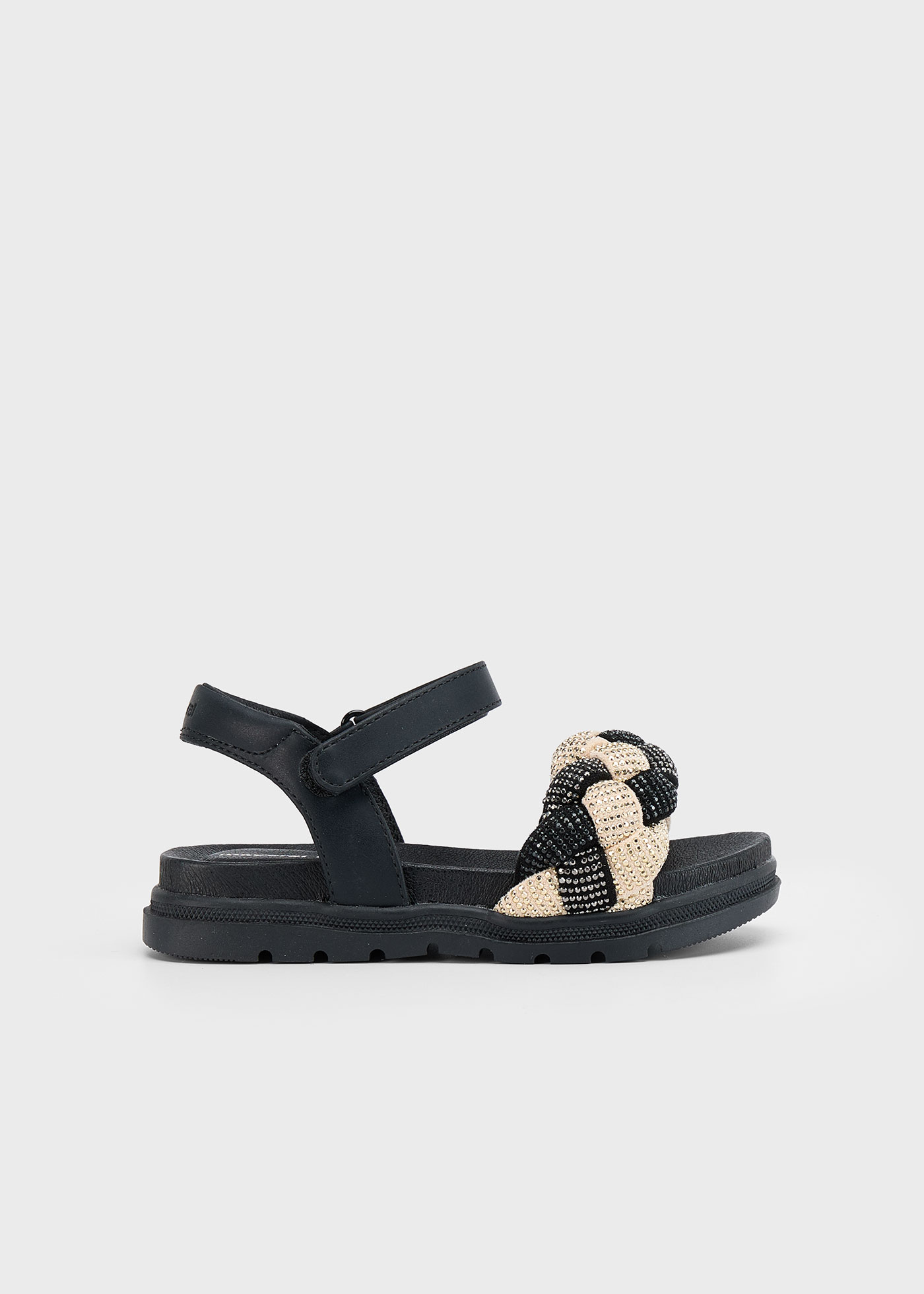 Girl decorative braided sandals