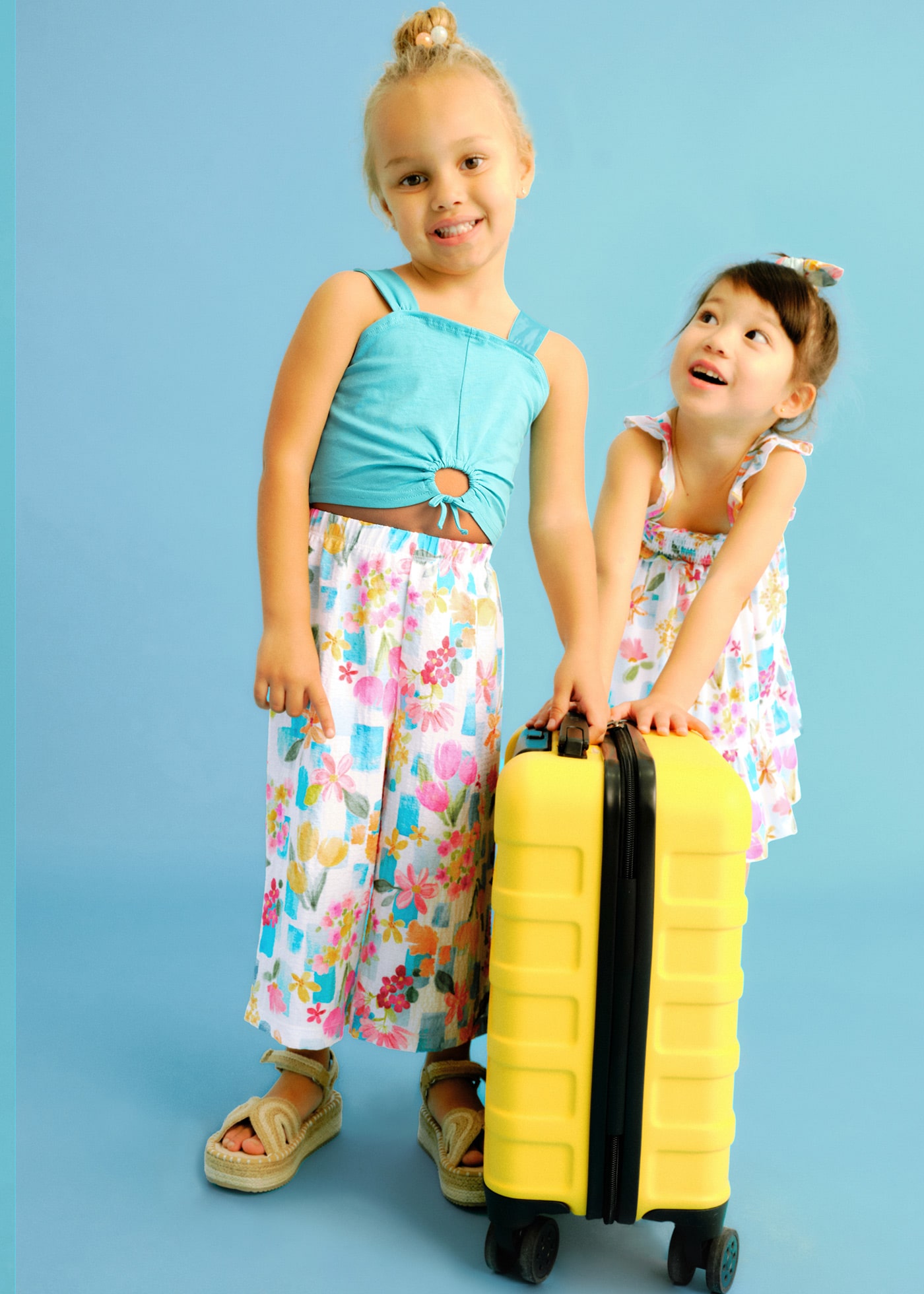 Completo pantalone lungo stampato e top bambina