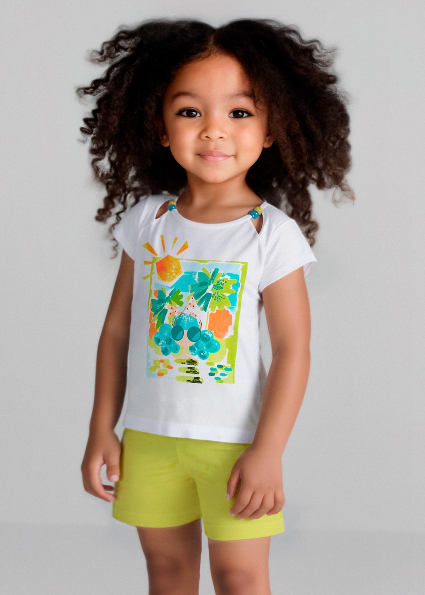 Set pantalon scurt si tricou imprimat fetita