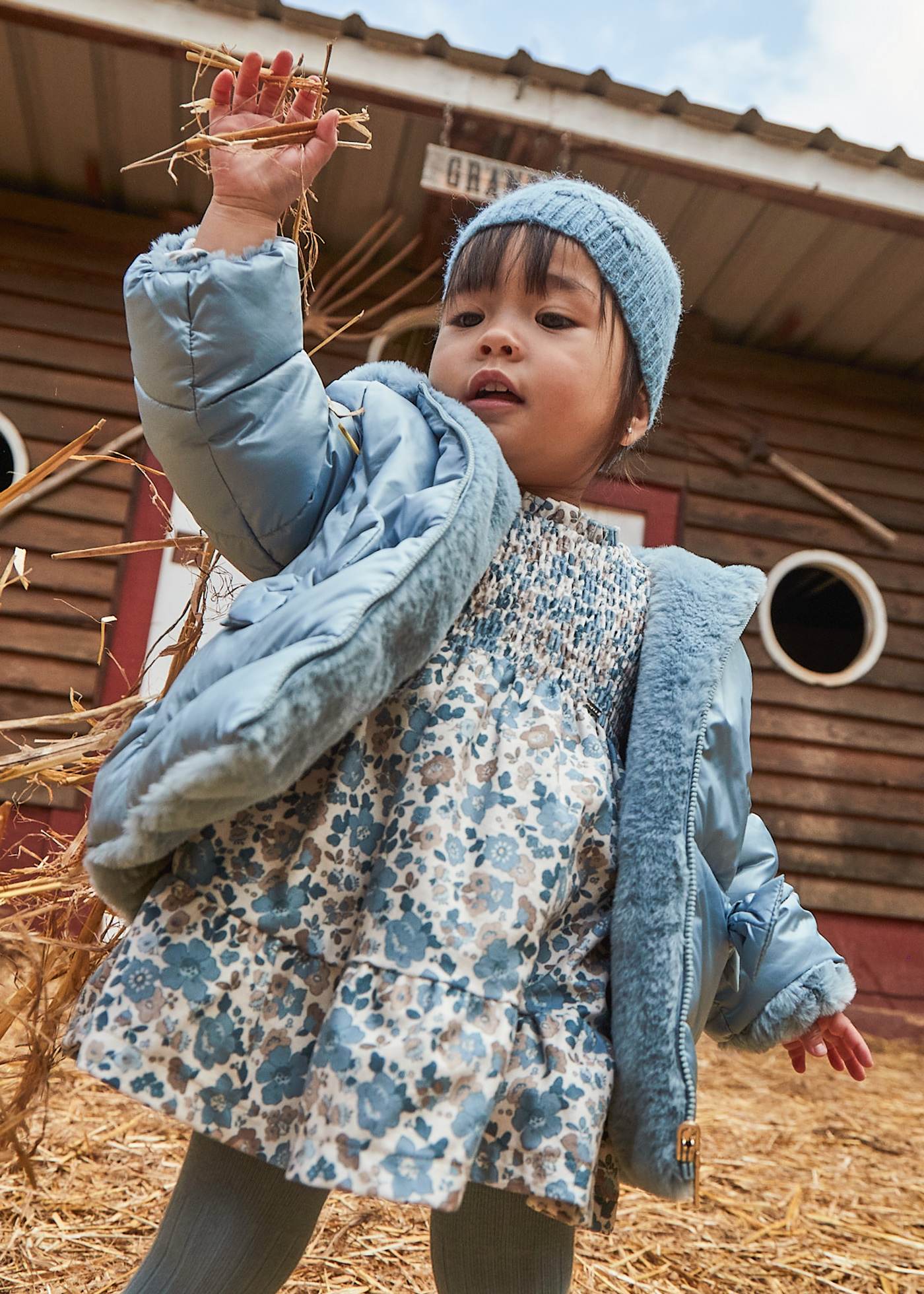 Vestido terciopelo con volantes bebé