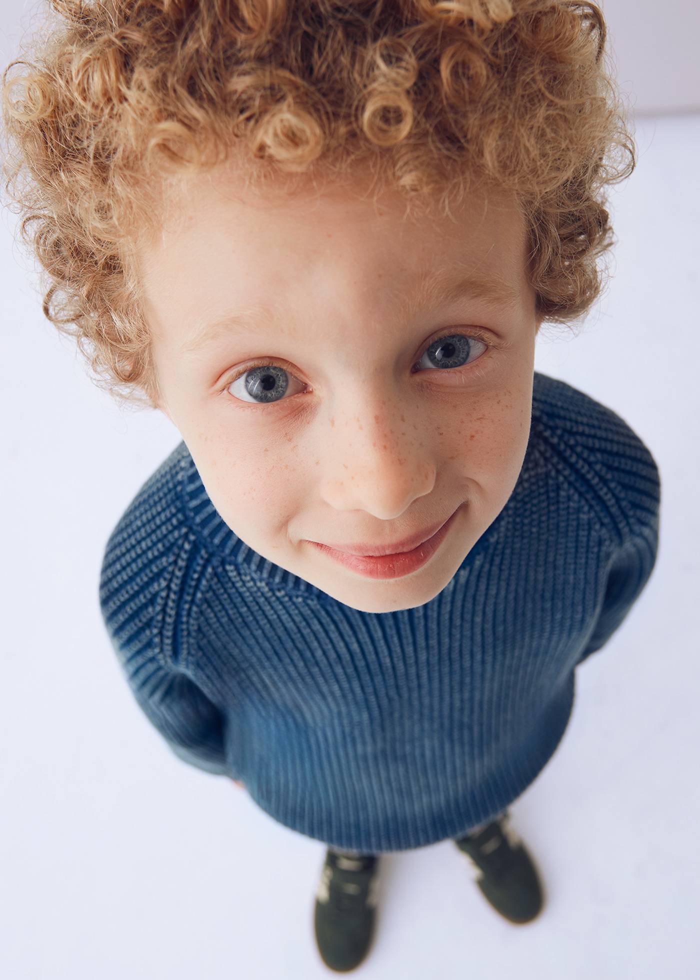 Maglione etichetta bambino
