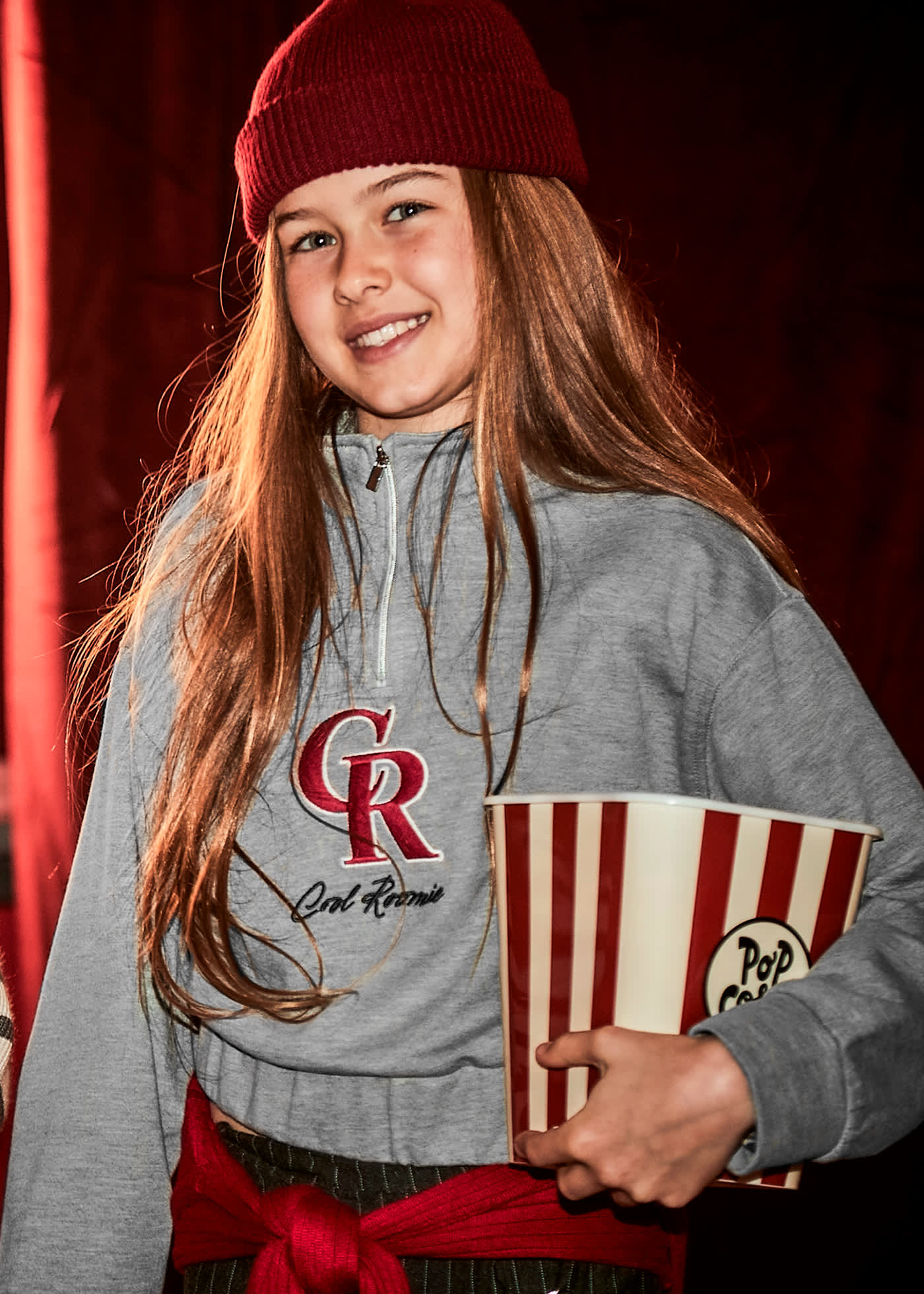 Sweat letras relevo rapariga