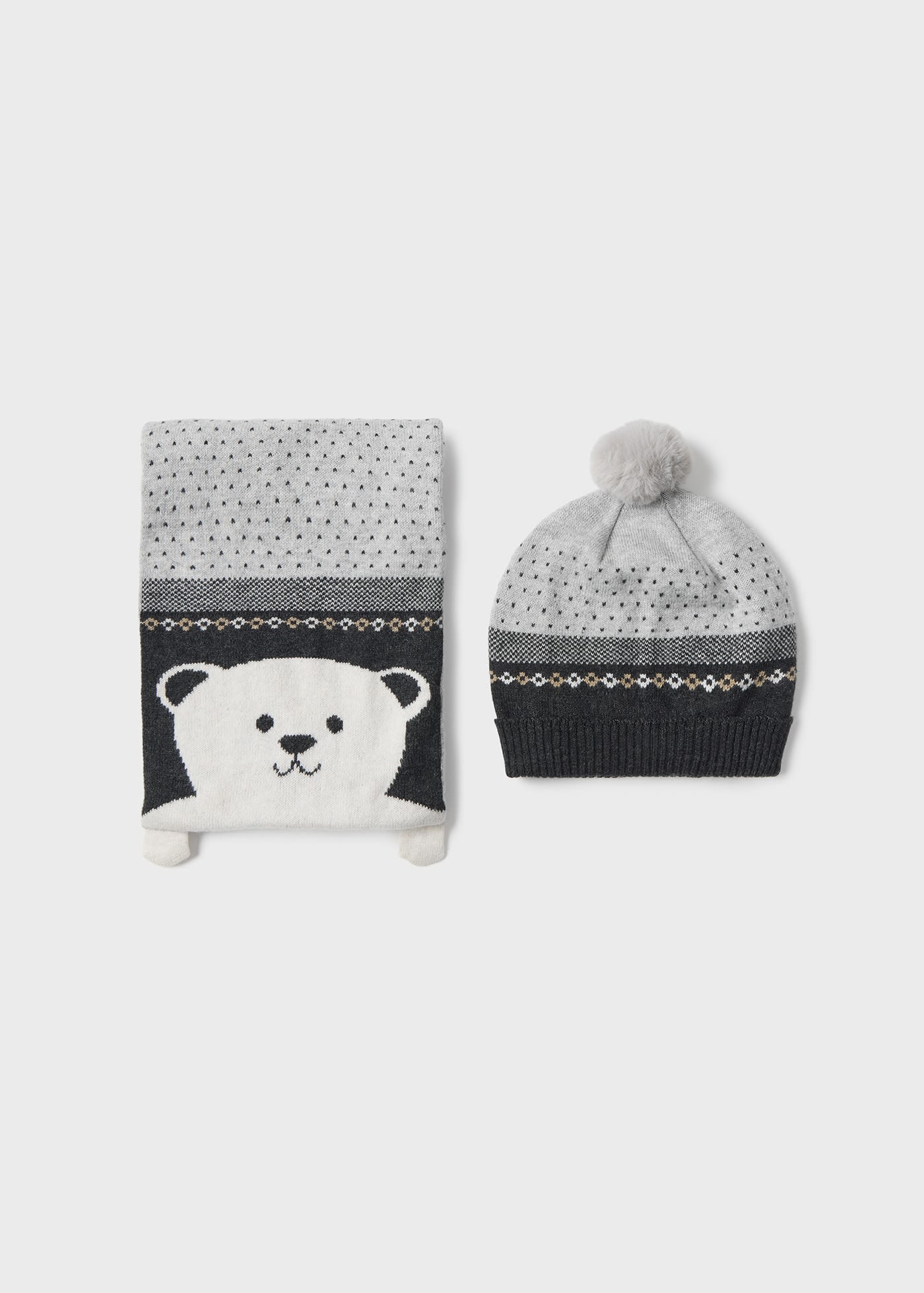 Conjunto de gorro e cachecol bebé