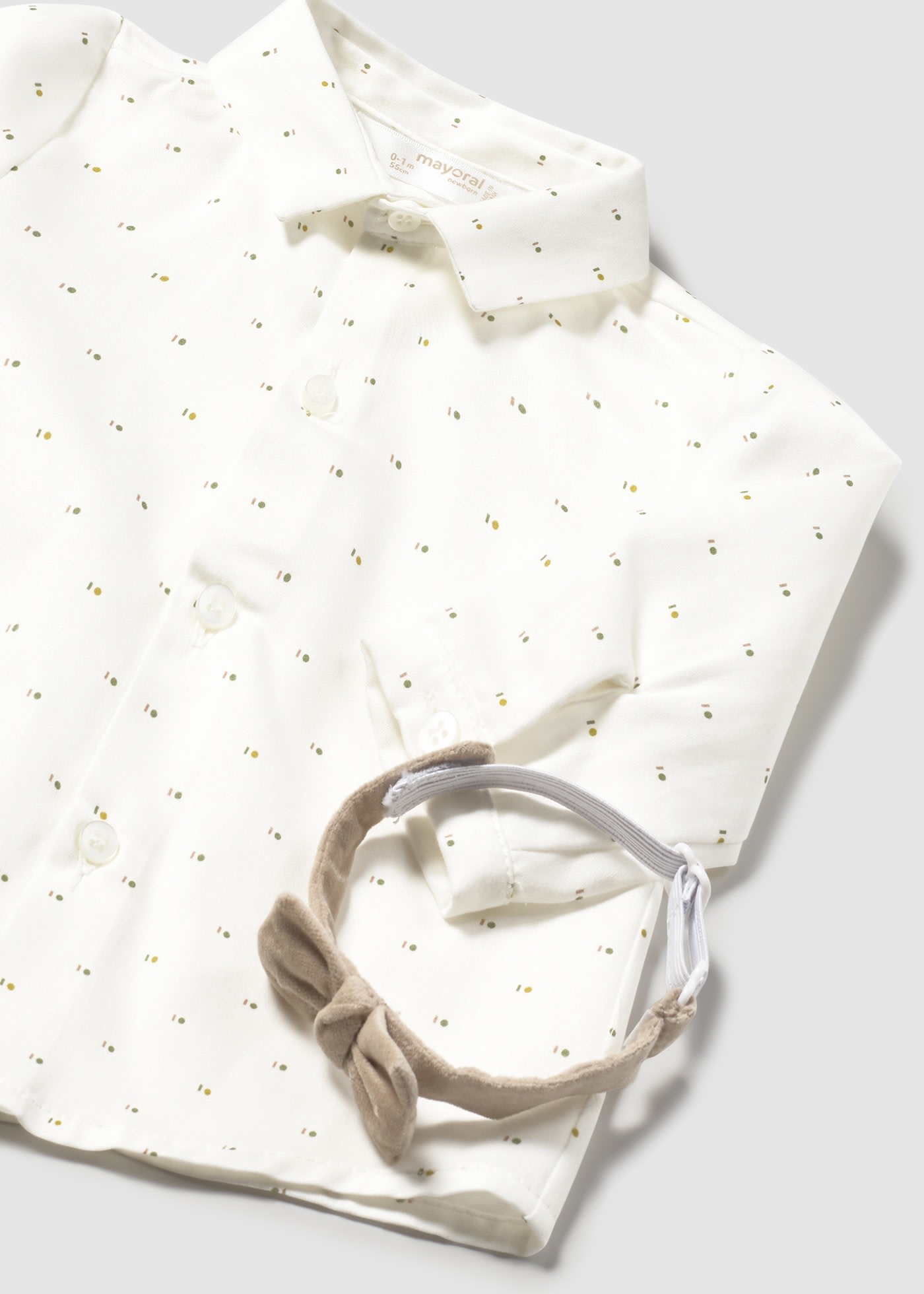 Camisa con corbatín recién  nacido