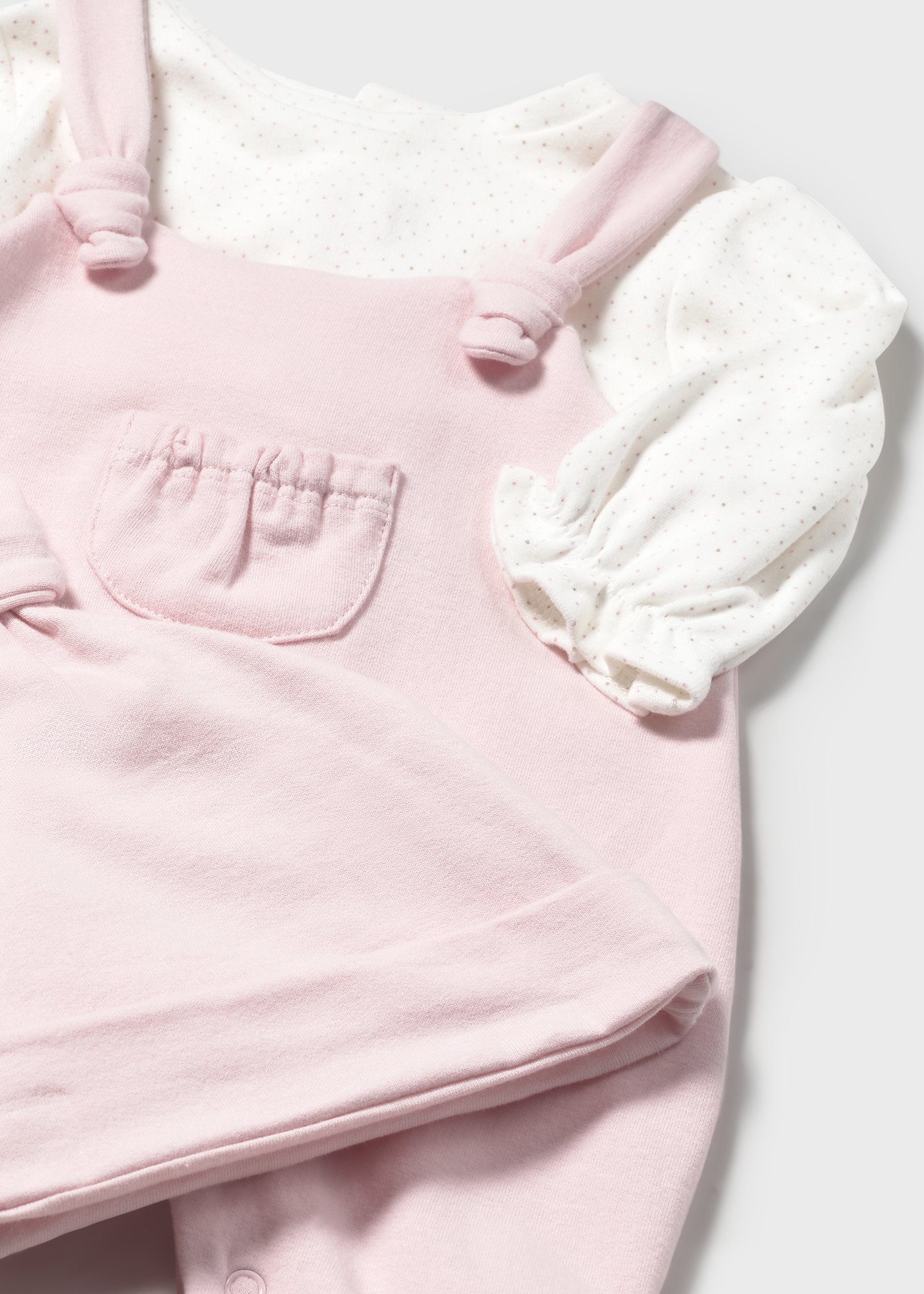 Newborn dungarees set with hat