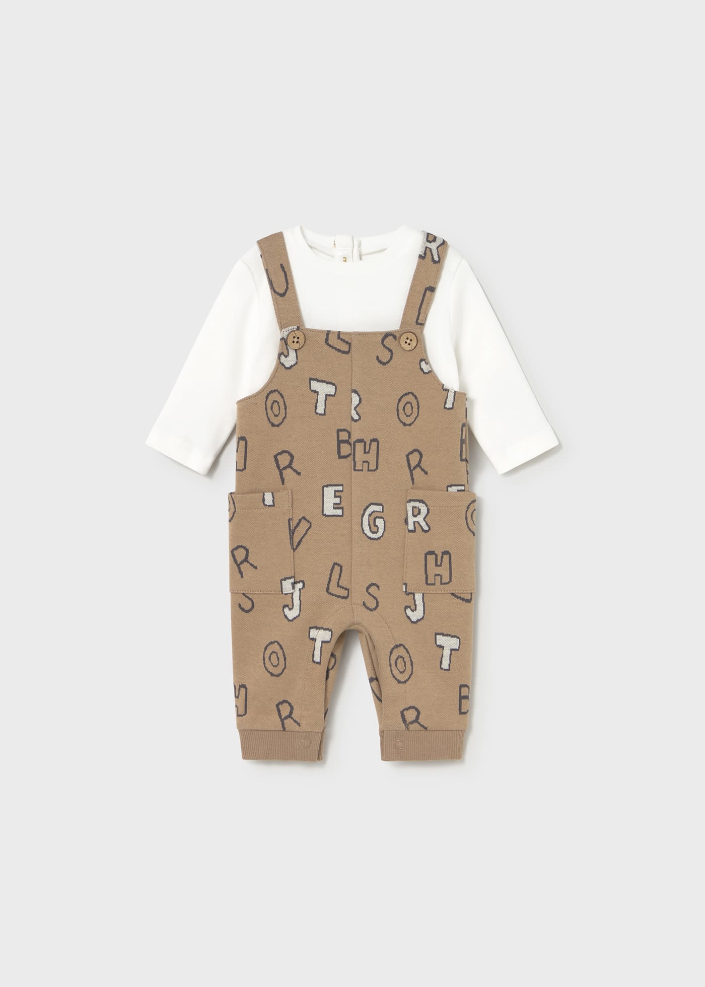 Newborn romper with letter pattern