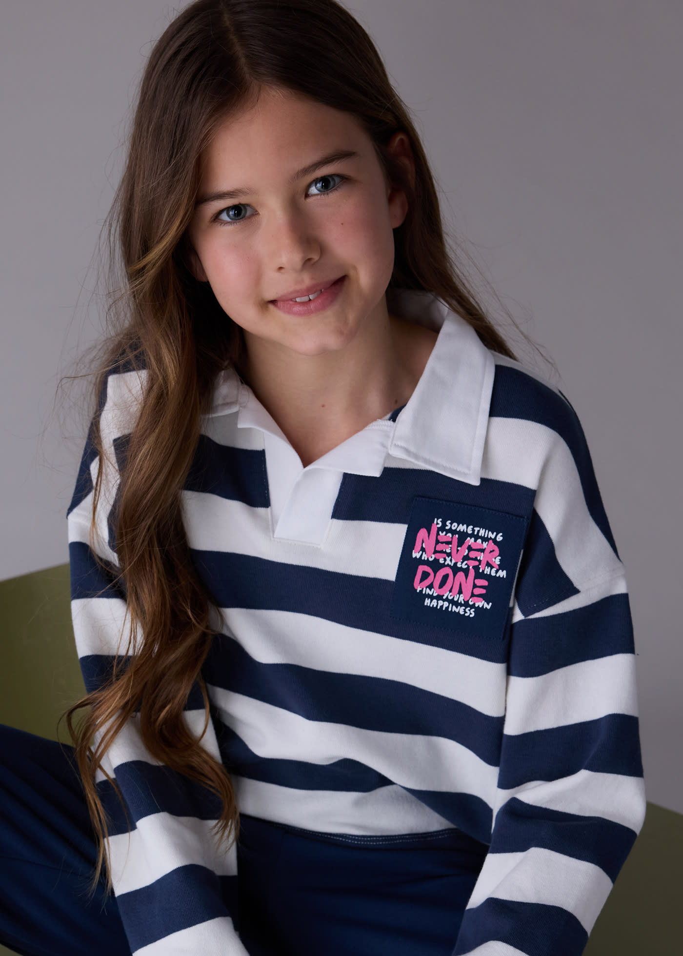 Ensemble pantalon et polo rayé fille