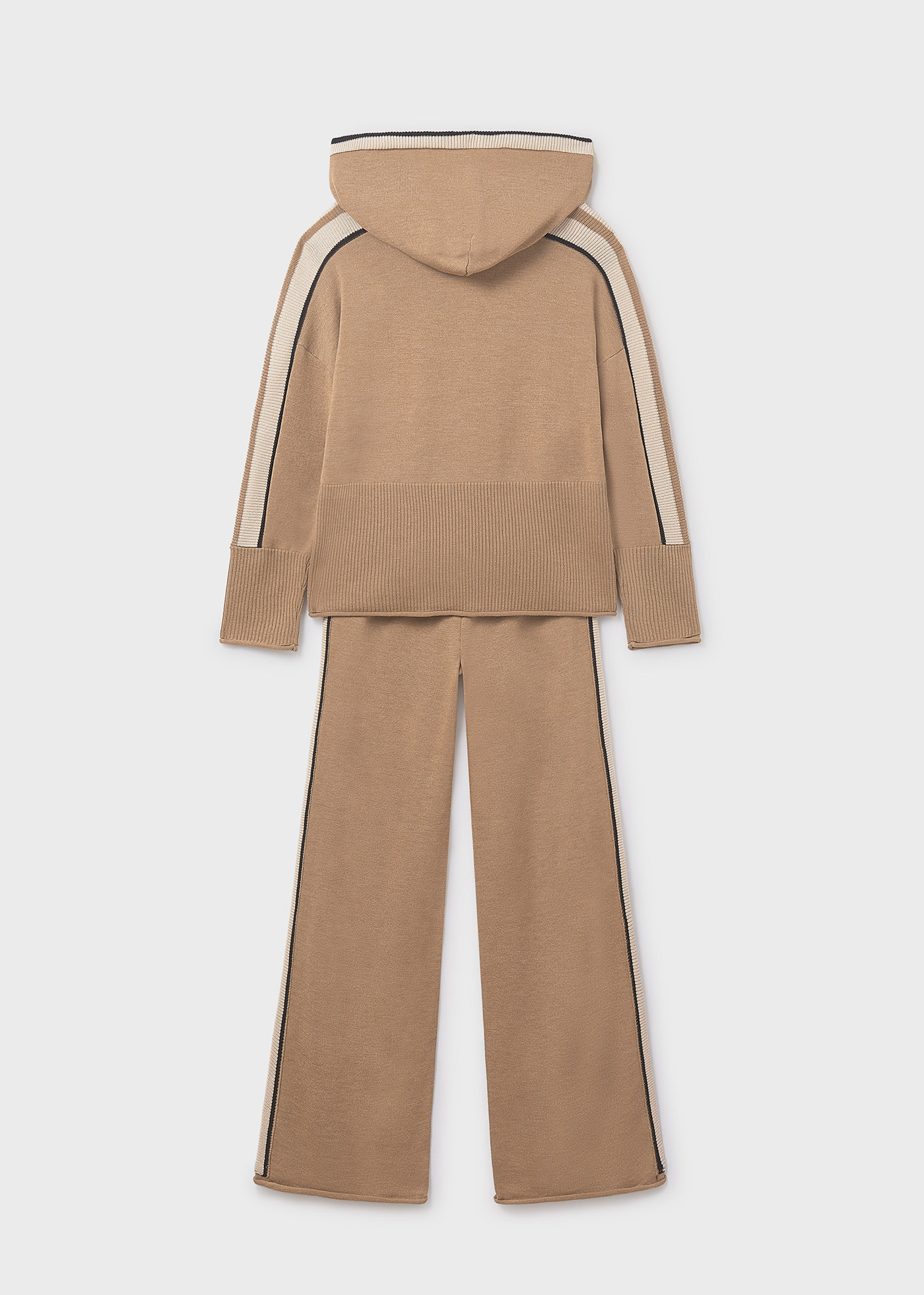 Completo pantalone e maglione cappuccio ragazza