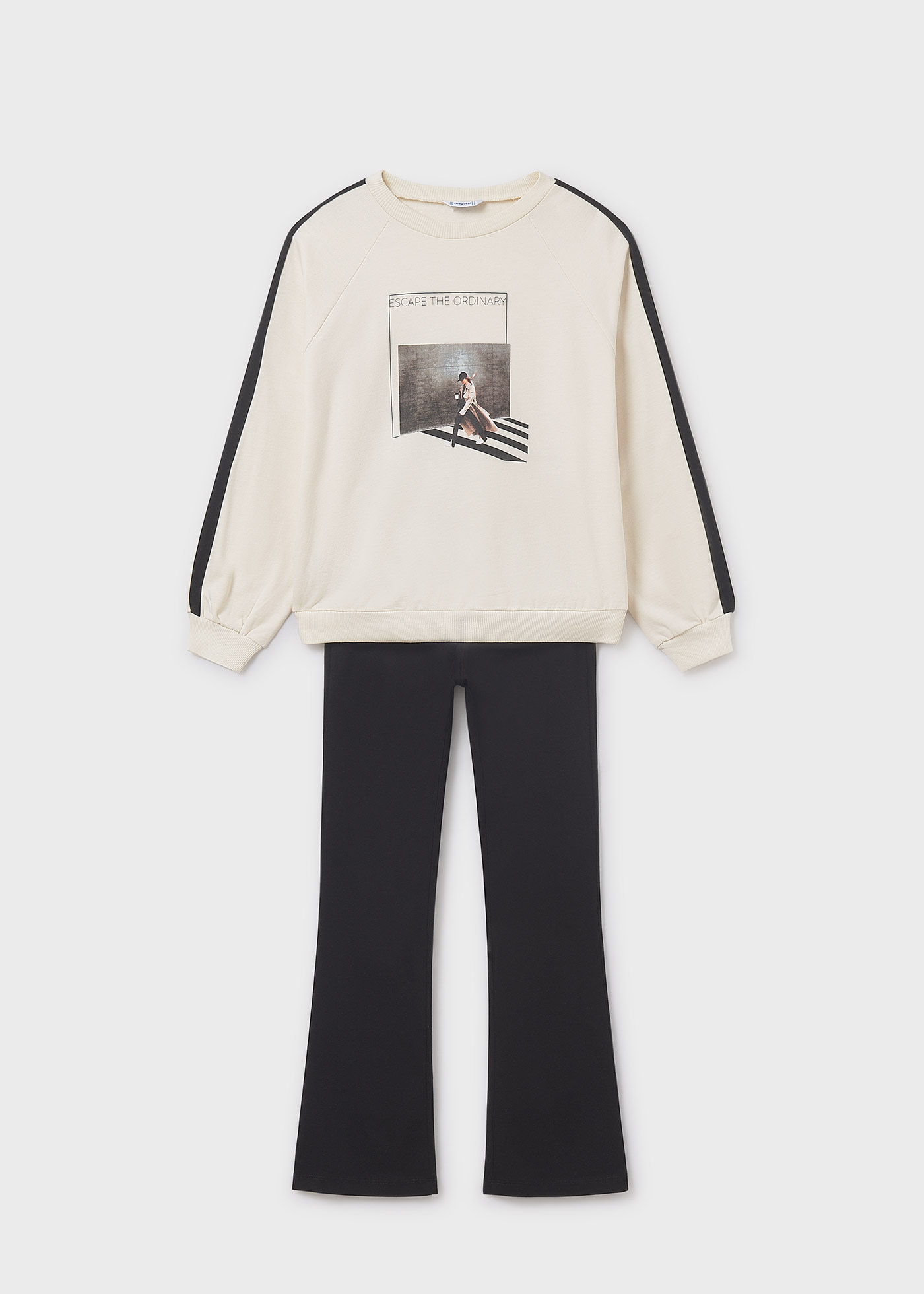 Conjunto leggings flared e sweat rapariga Conjunto leggings flared e sweat rapariga