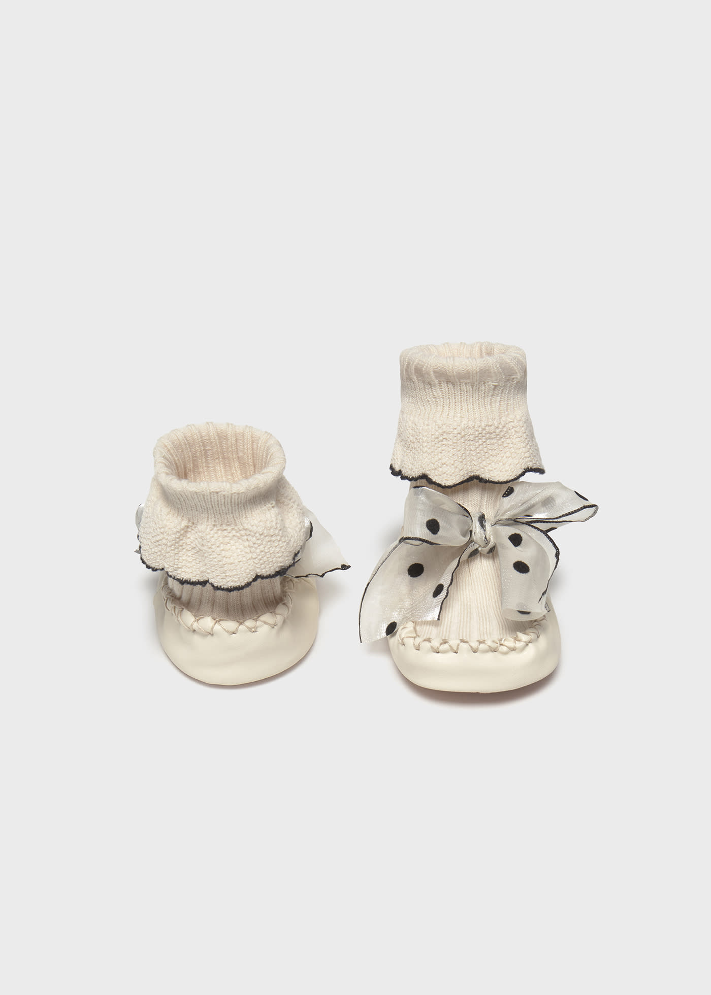 Buty z kokardką dla noworodka