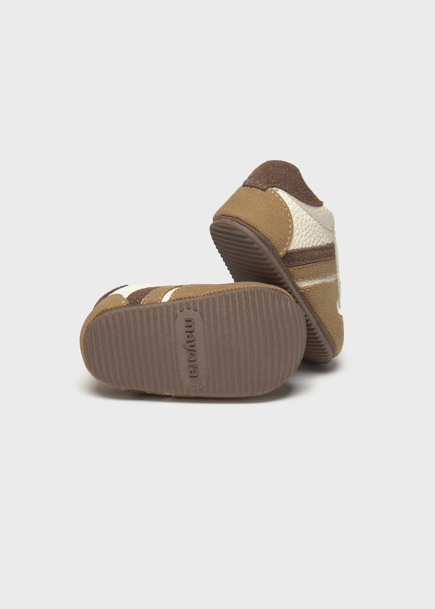 Newborn casual trainers