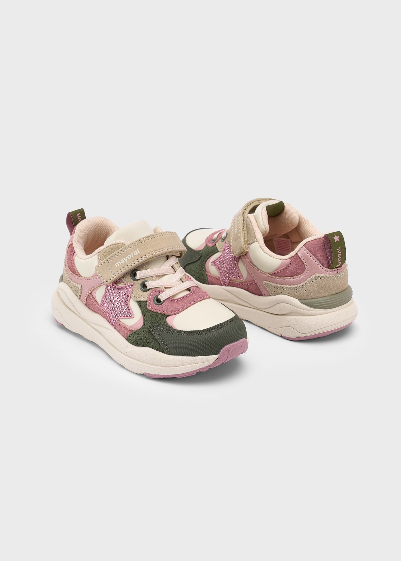 Sportschuhe breite Sohle Mädchen
