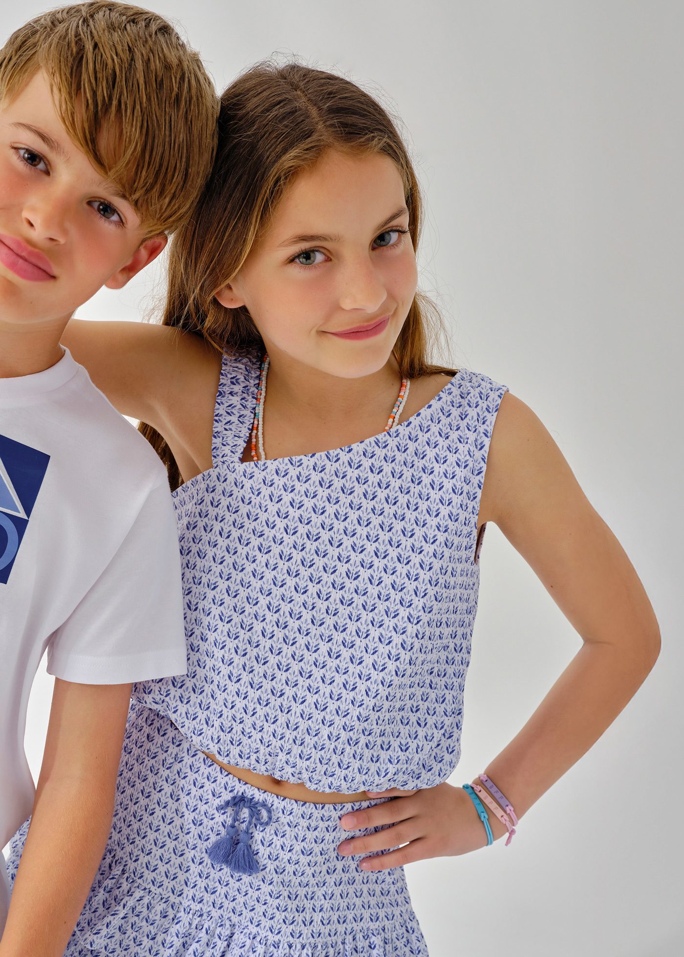 Tricou asimetric imprimat fata