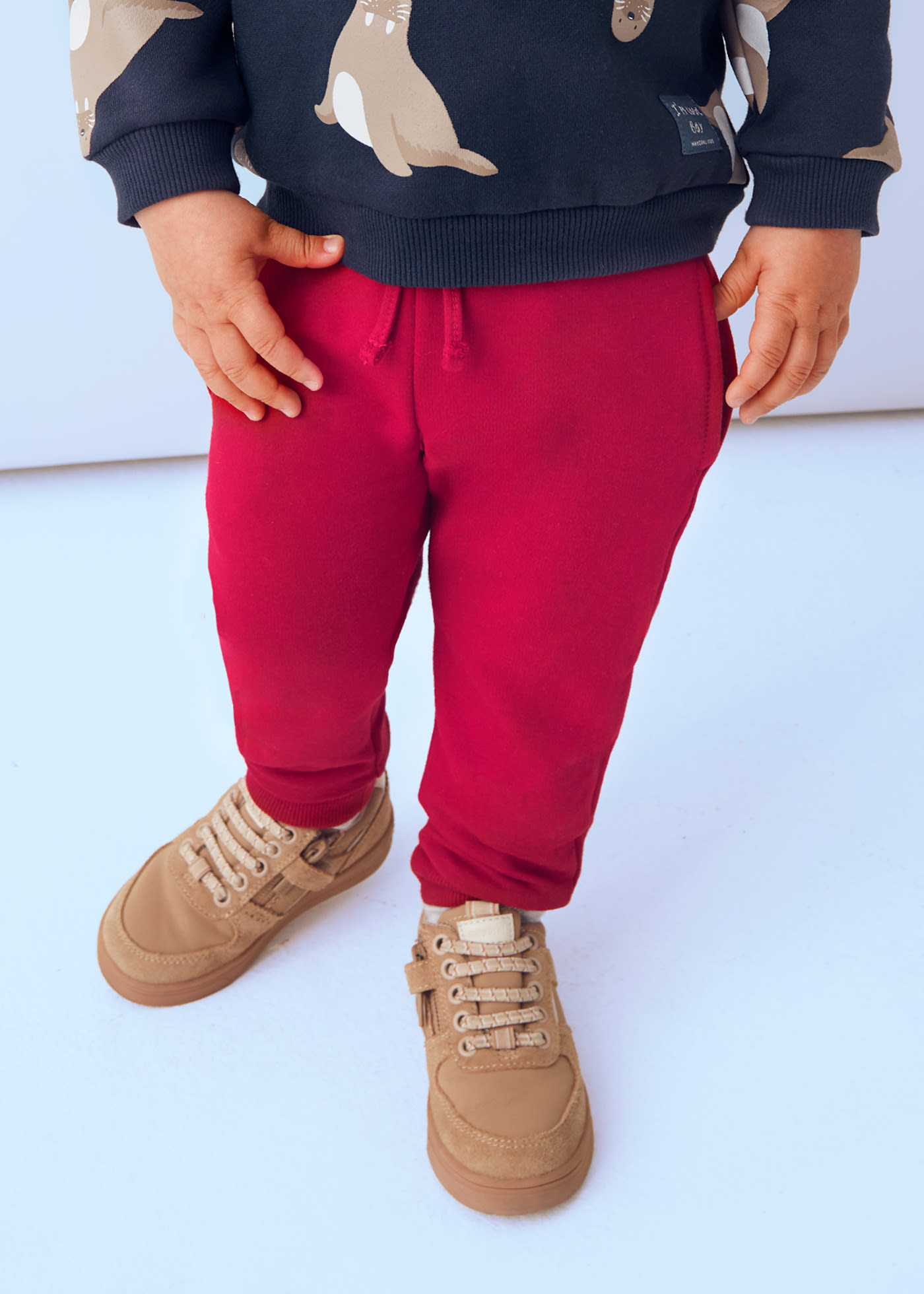 Pantalón deportivo básico bebé