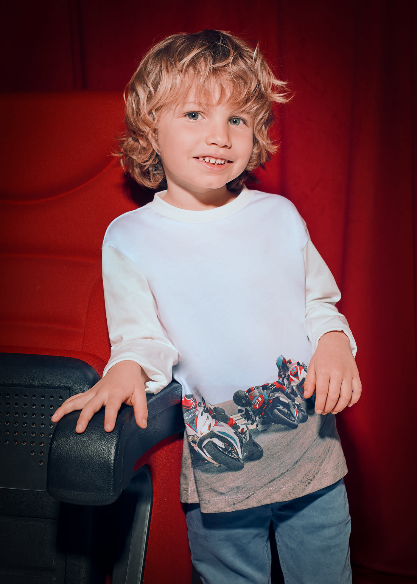 Boys scene print t-shirt