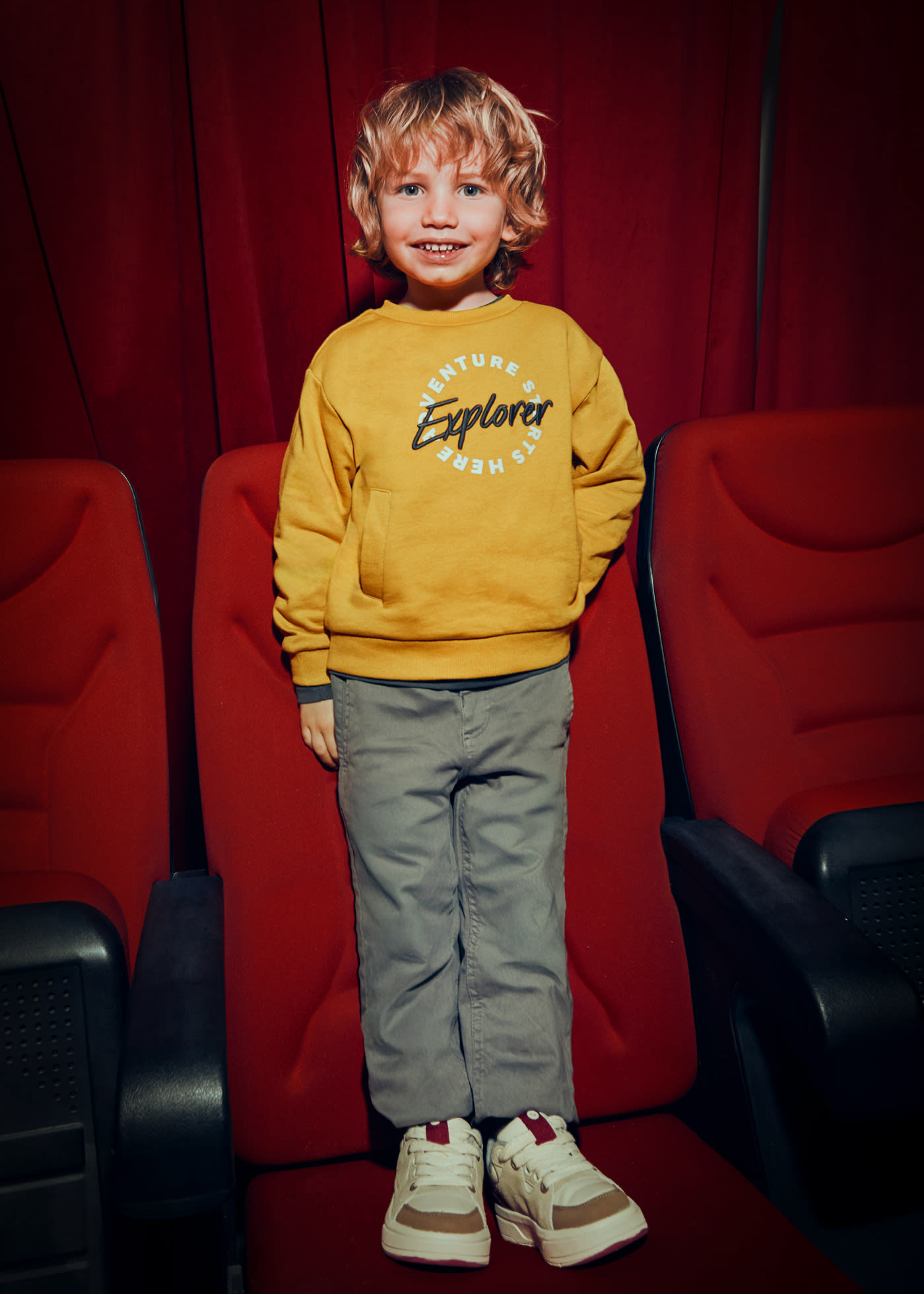 Sudadera bordado unisex infantil Sudadera bordado unisex infantil