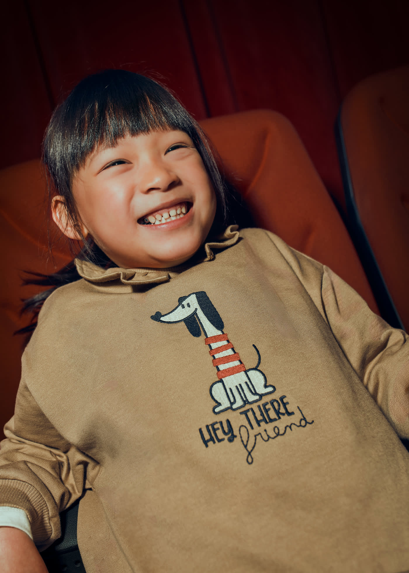 Sudadera cuello volante niña