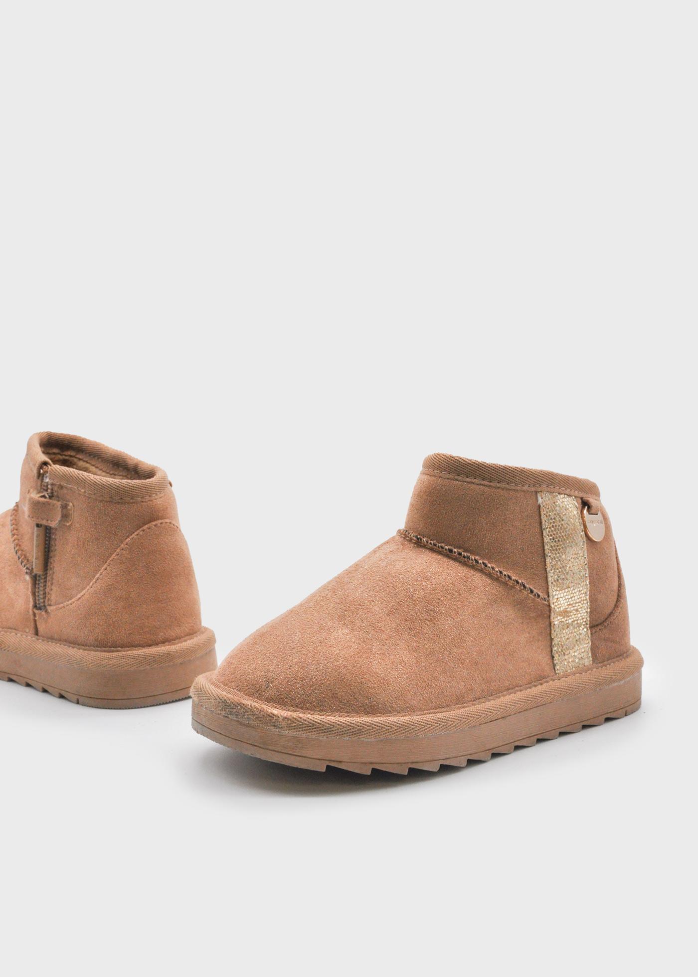 Botins menina