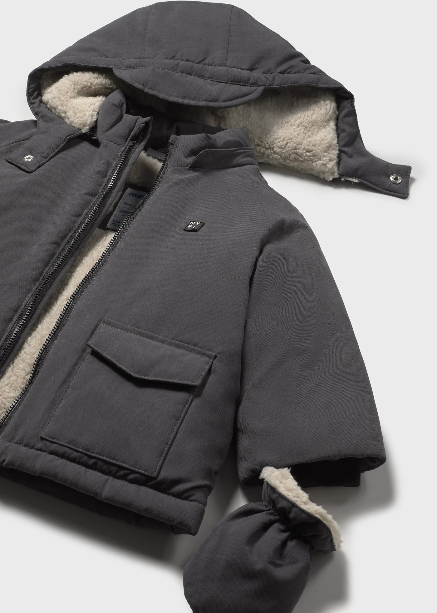 Baby coat with mittens