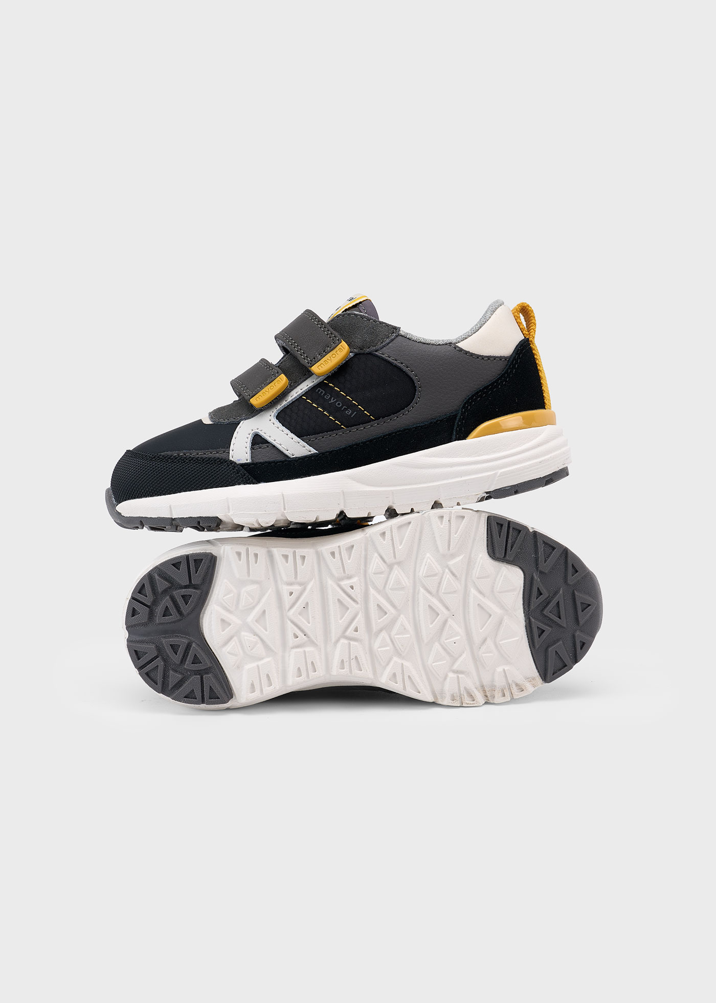 Unisex combined trainer