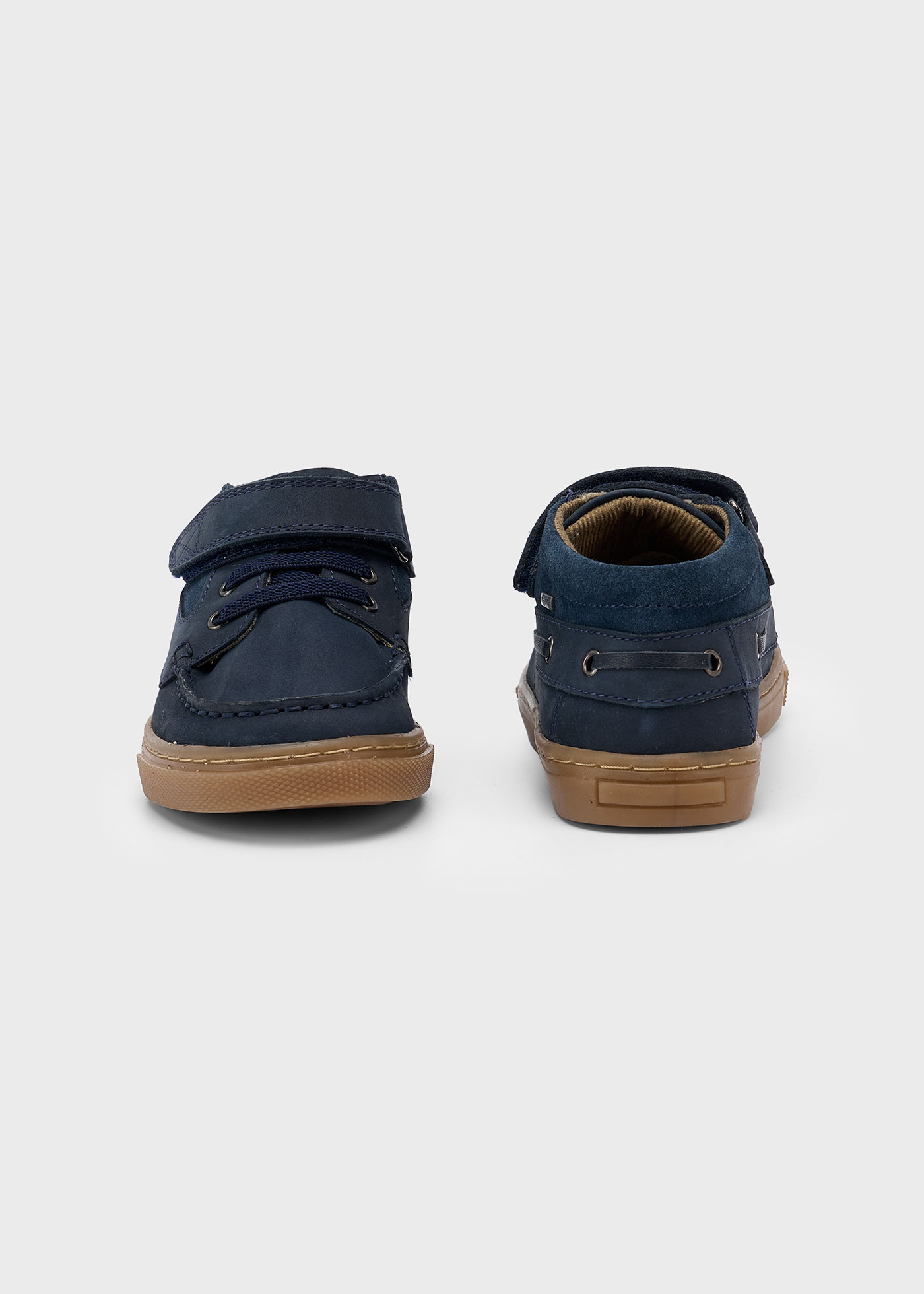 Chaussures bateau en cuir garçon