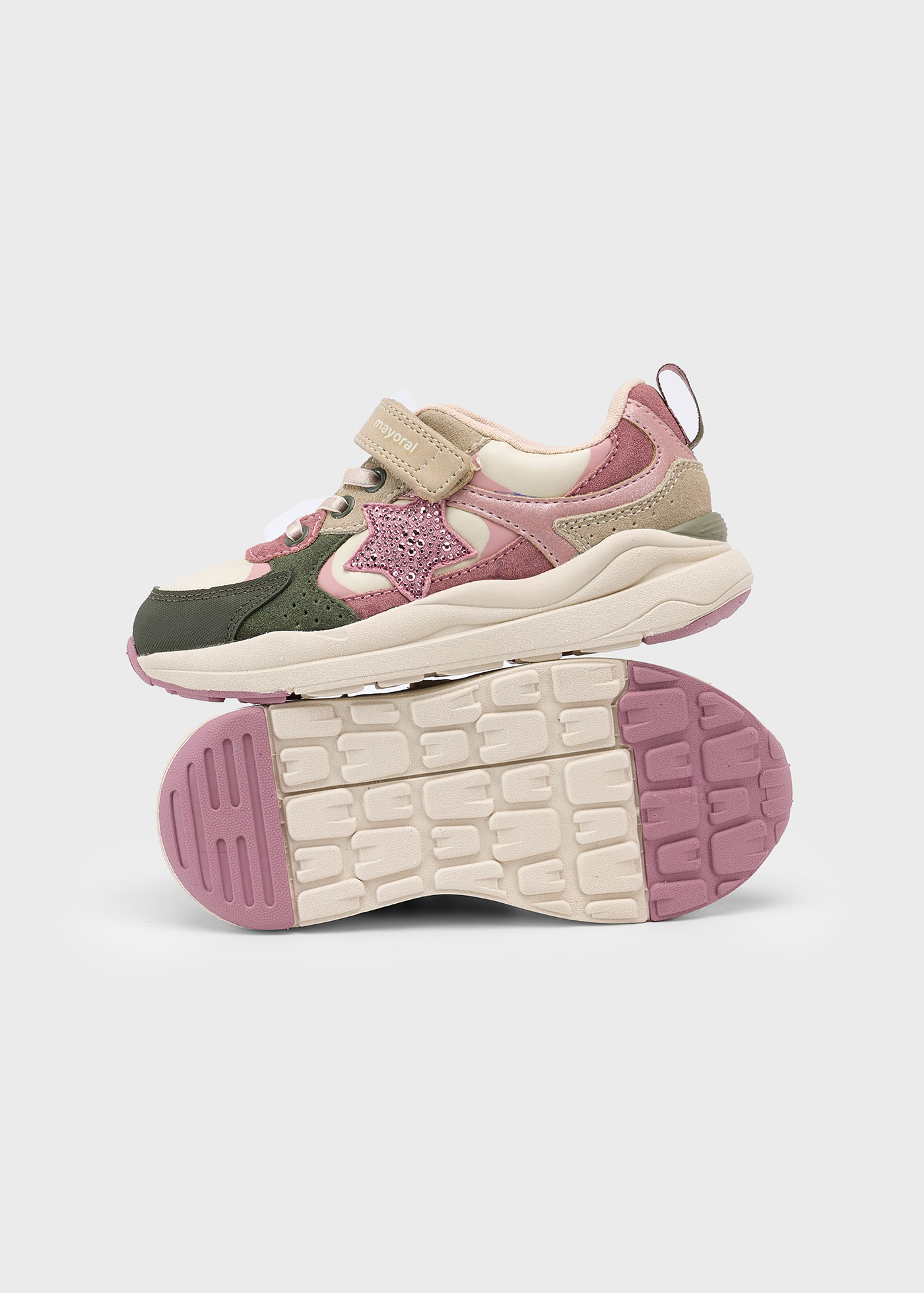 Sportschuhe breite Sohle Mädchen