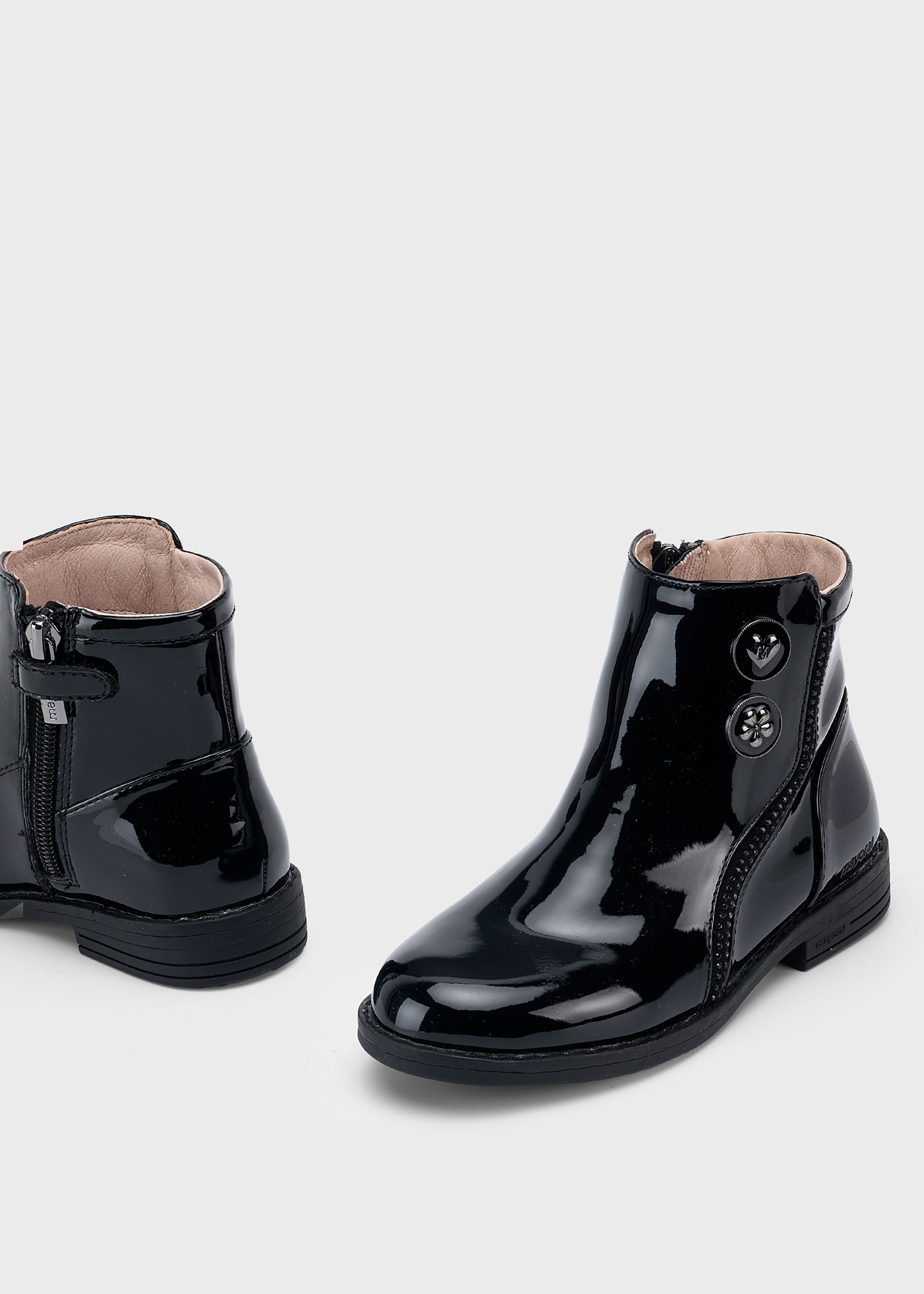 Botins charol menina