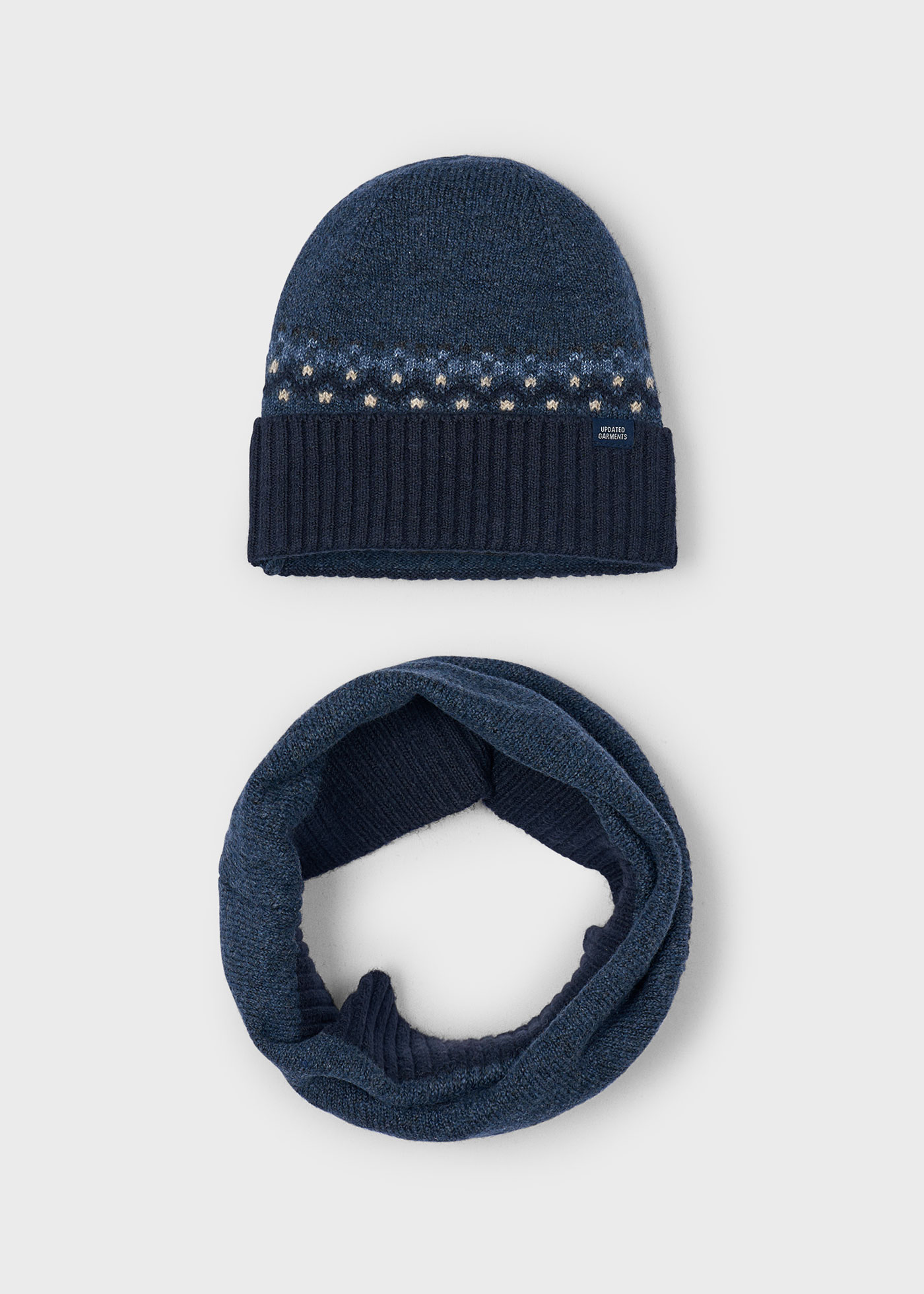 Boys hat and cowl scarf set