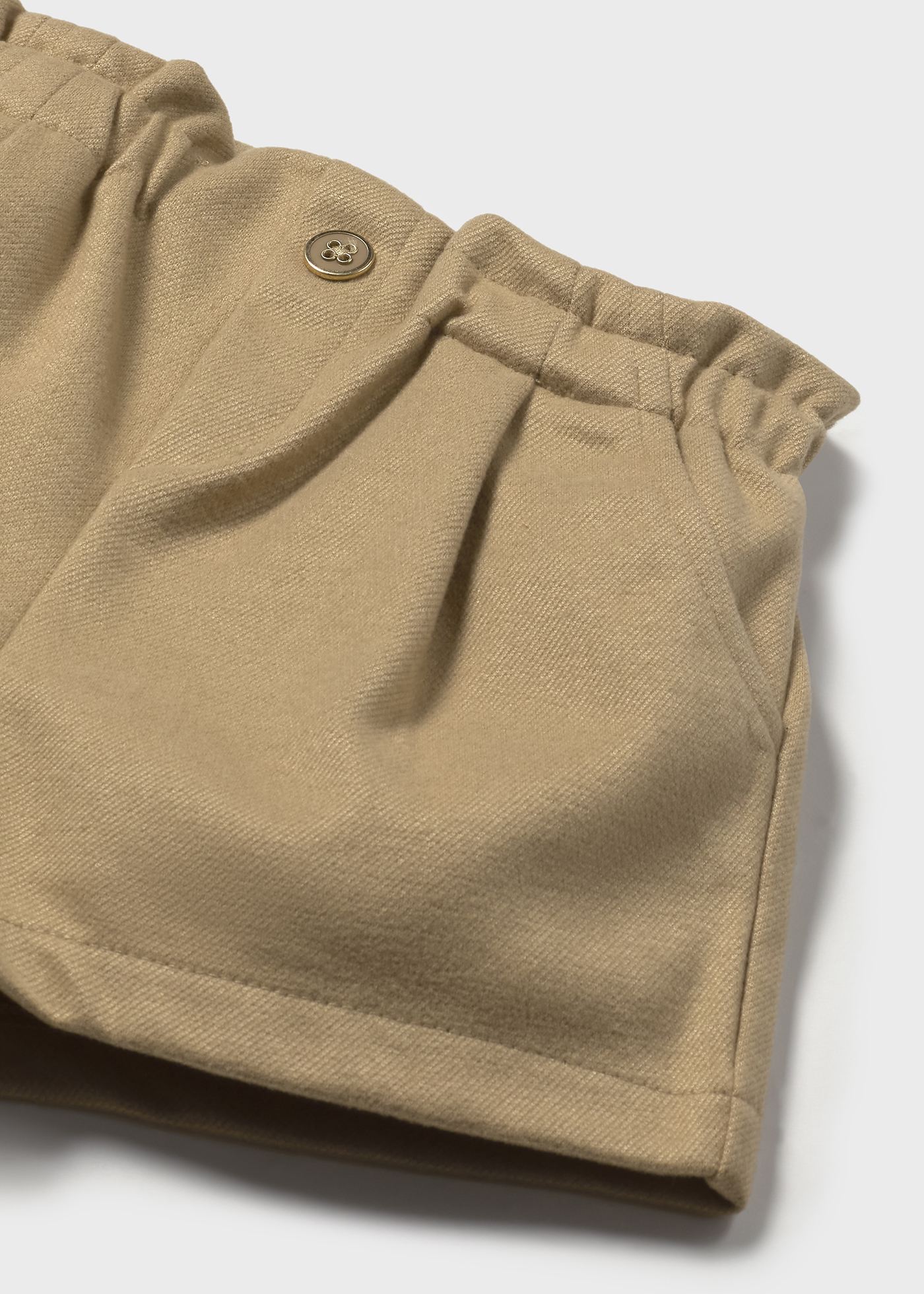 Baby shorts with pockets