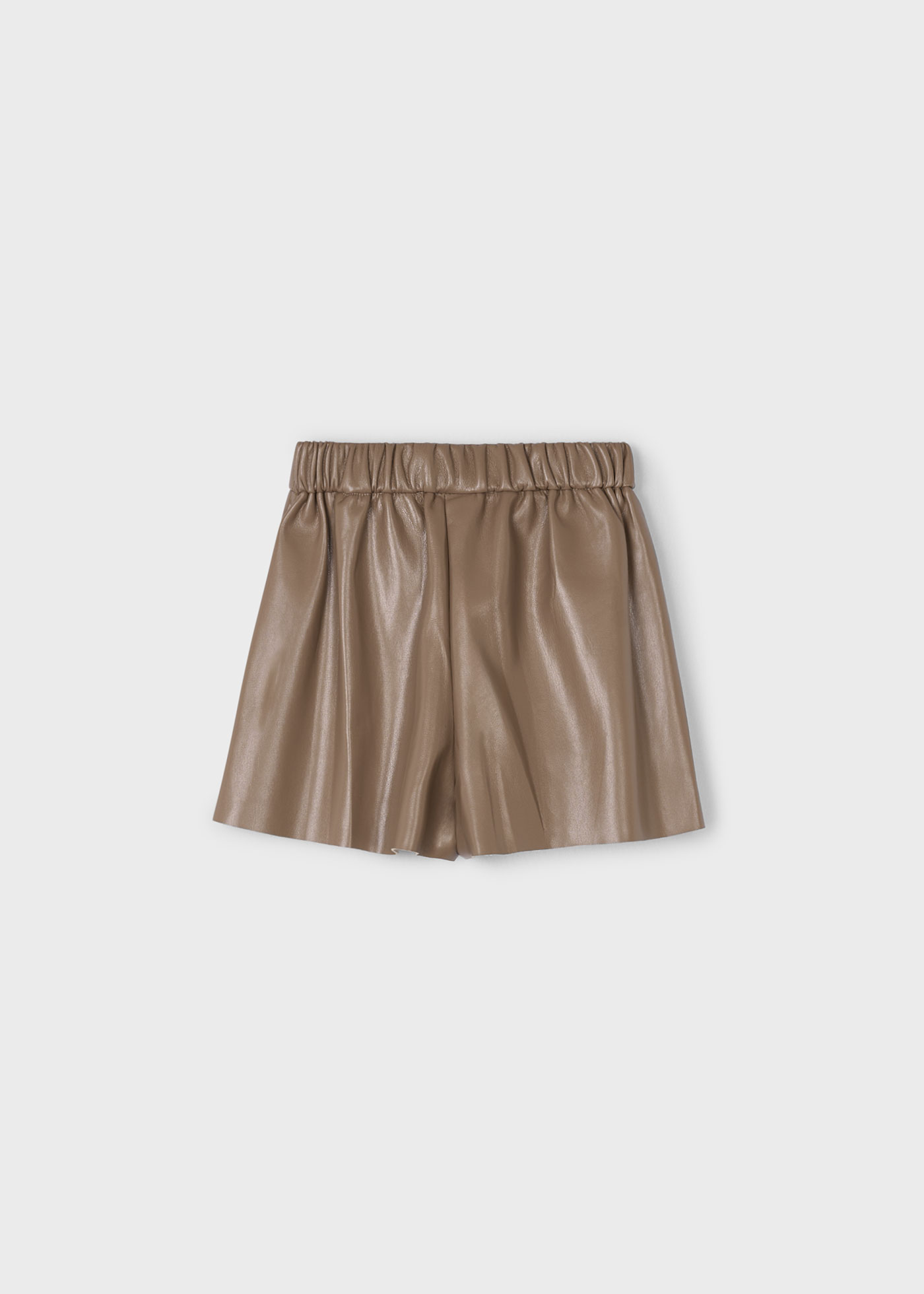 Pantalón corto polipiel niña