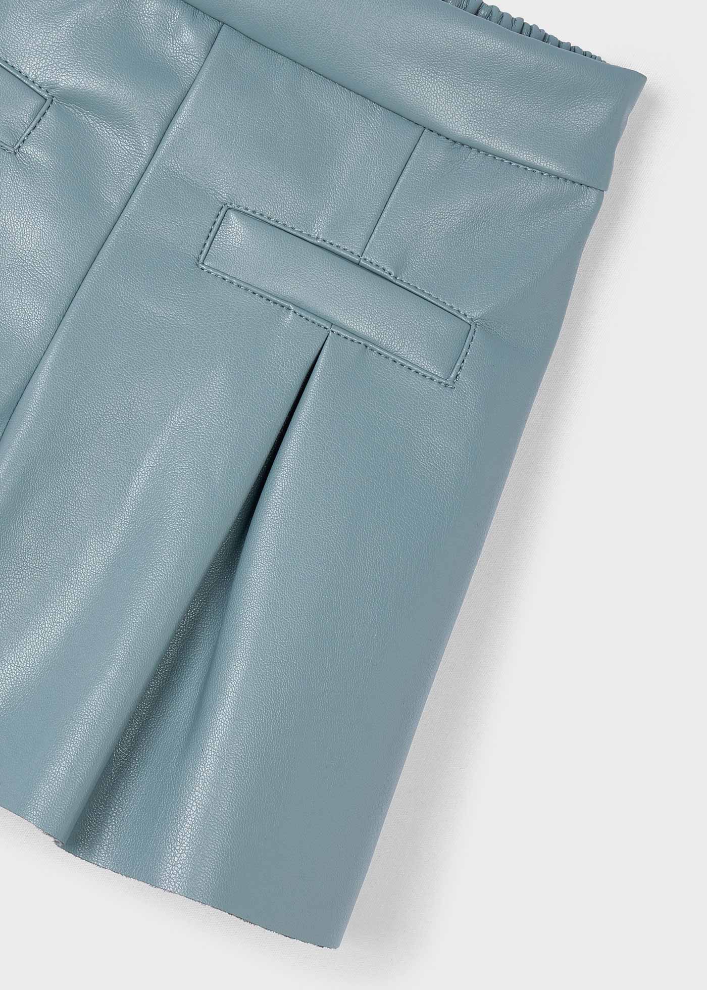 Pantalón corto polipiel niña