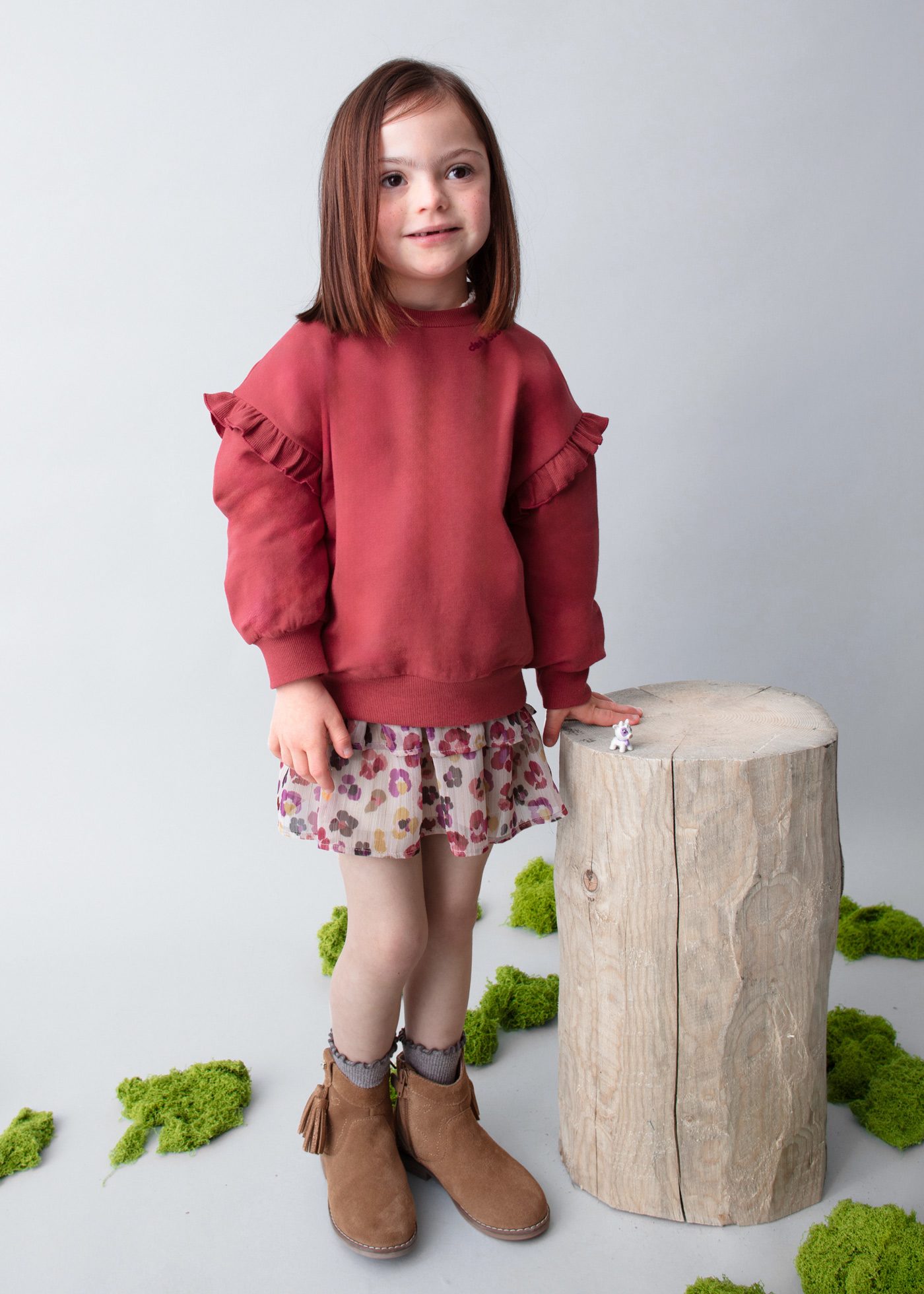 Girls ruffle sleeved jumper