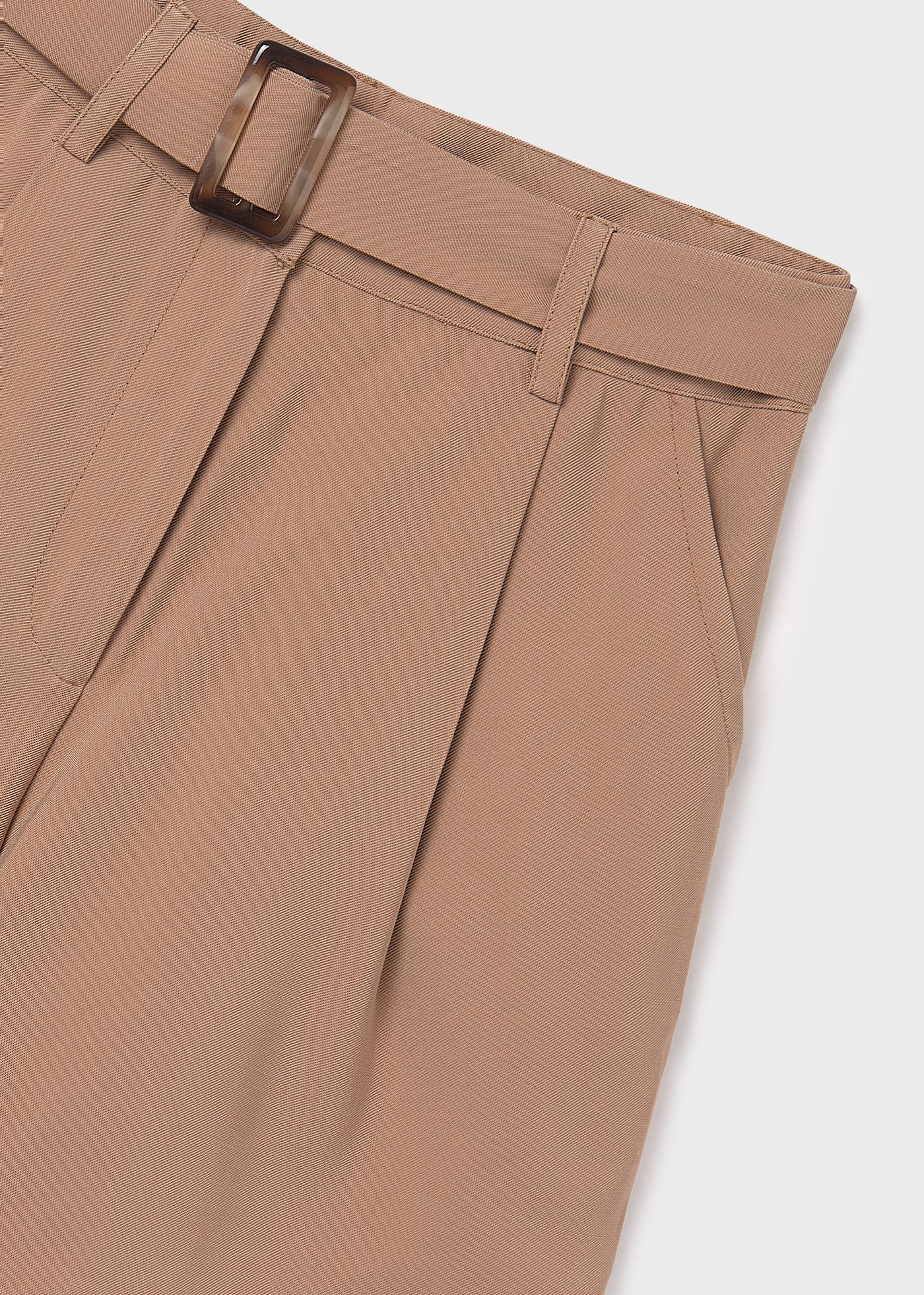 Girls shorts with belt