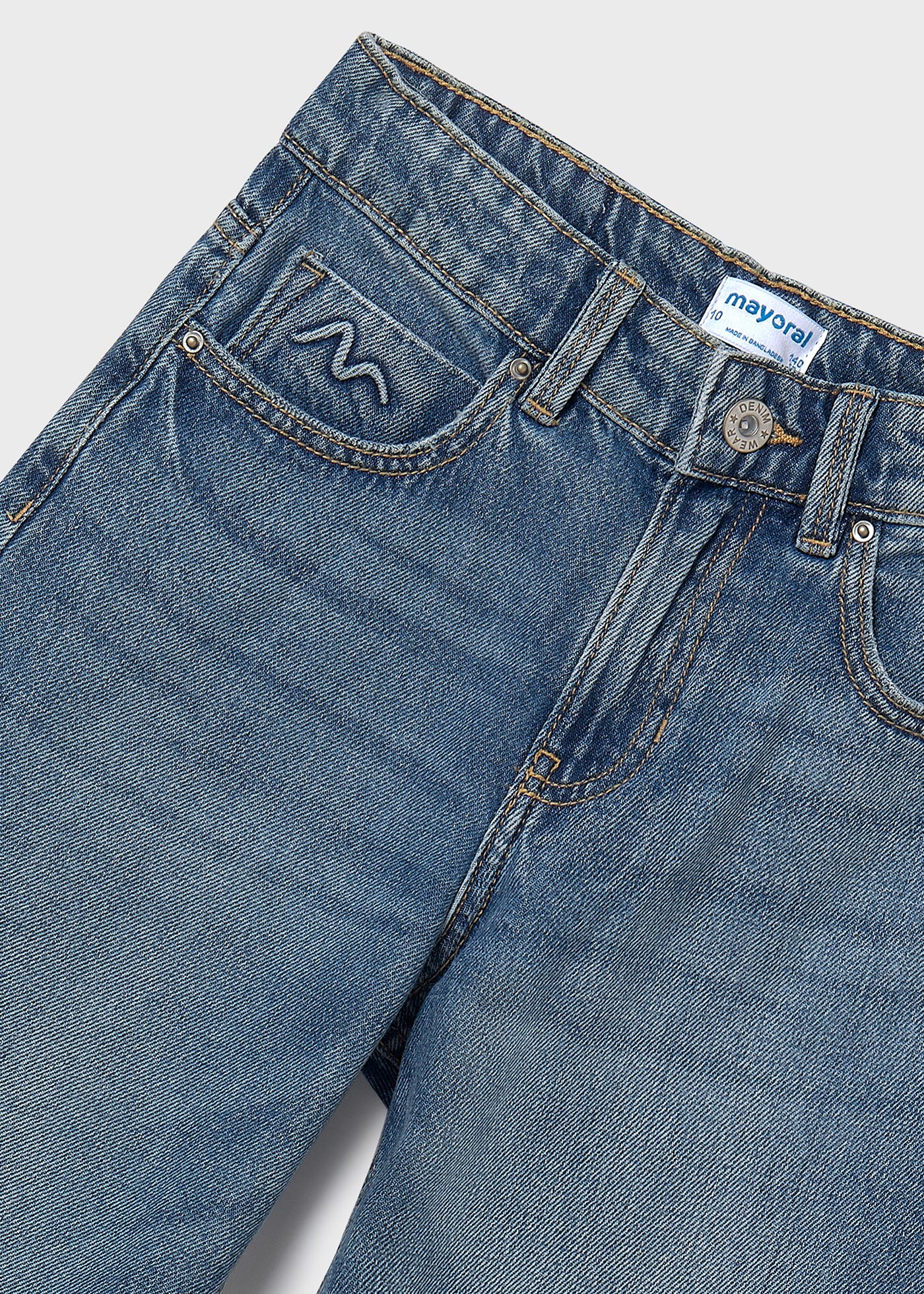 Jeanshose weitgeschnitten Teenager Mädchen