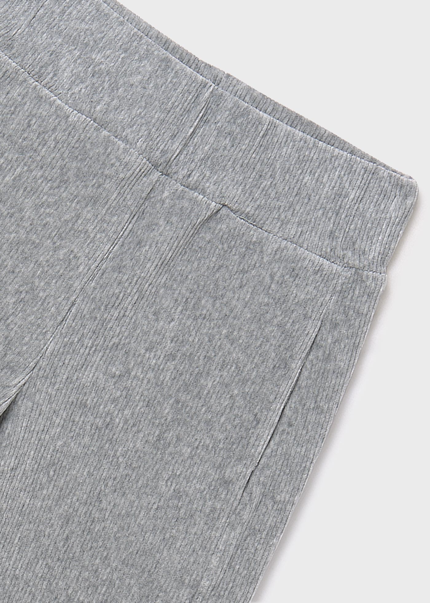 Pantaloni din tricot reiat fata