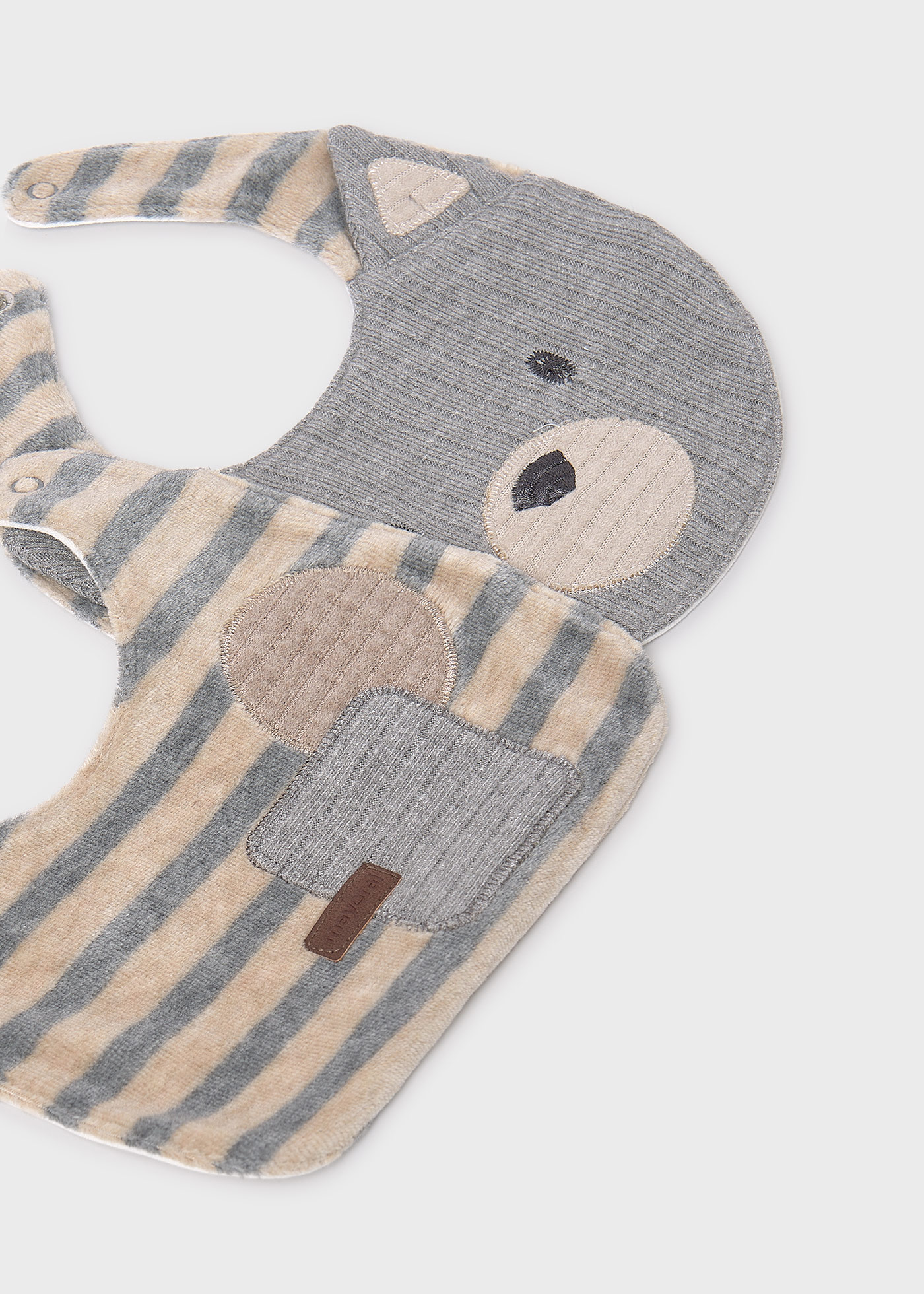 Baby 2 pack of waterproof bibs